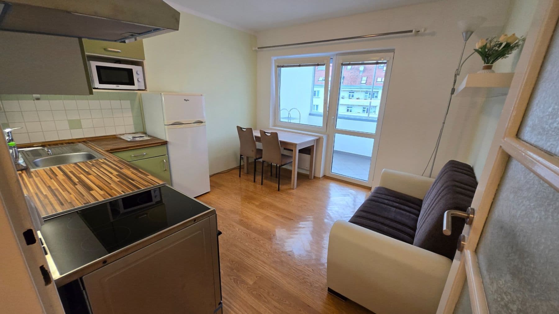 1 bedroom flat to rent, 42 m², Vrchlického, Prague, Prague 1 bedroom flat to rent, 42 m², Vrchlického, Prague, Prague