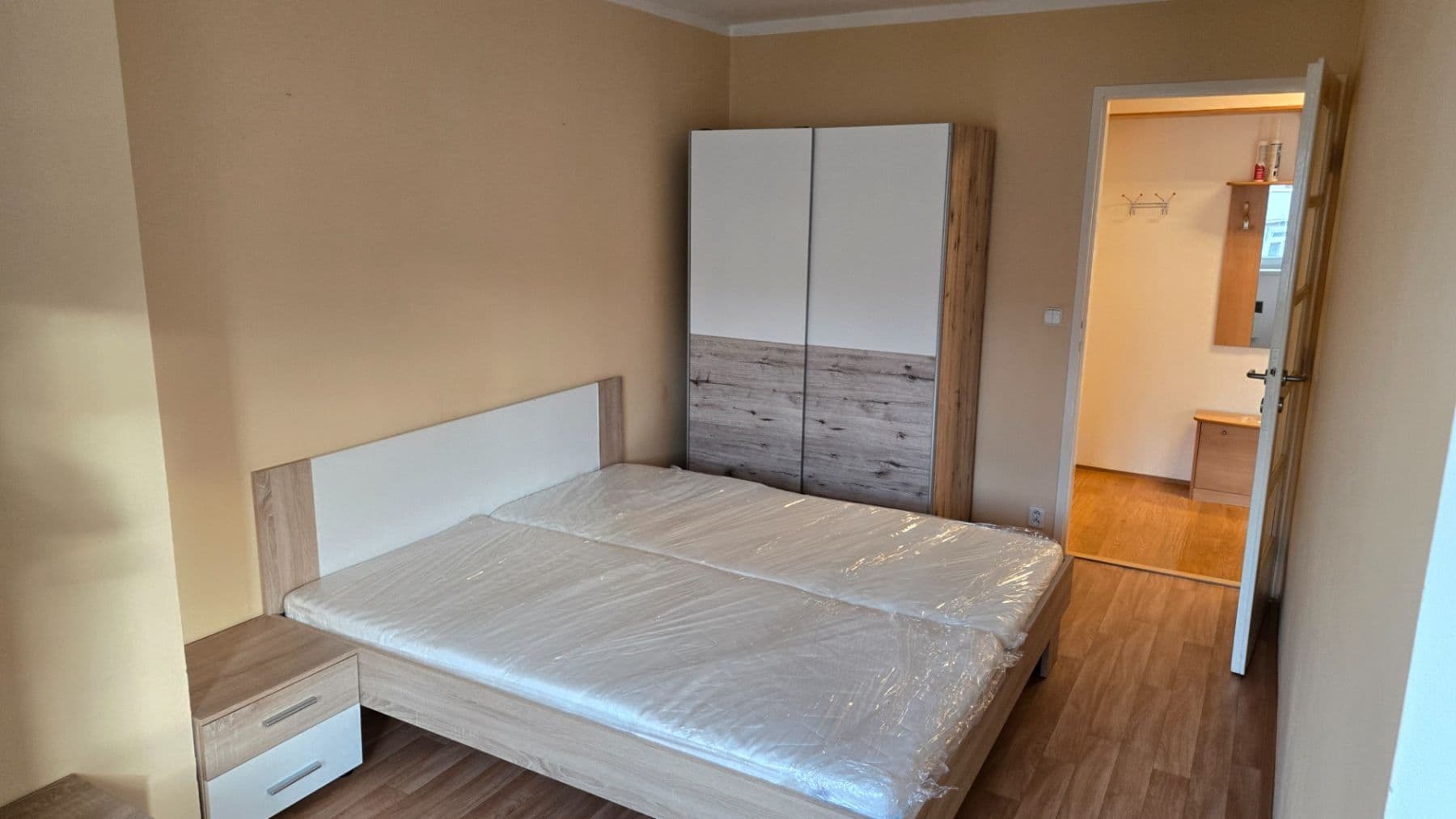 1 bedroom flat to rent, 42 m², Vrchlického, Prague, Prague 1 bedroom flat to rent, 42 m², Vrchlického, Prague, Prague