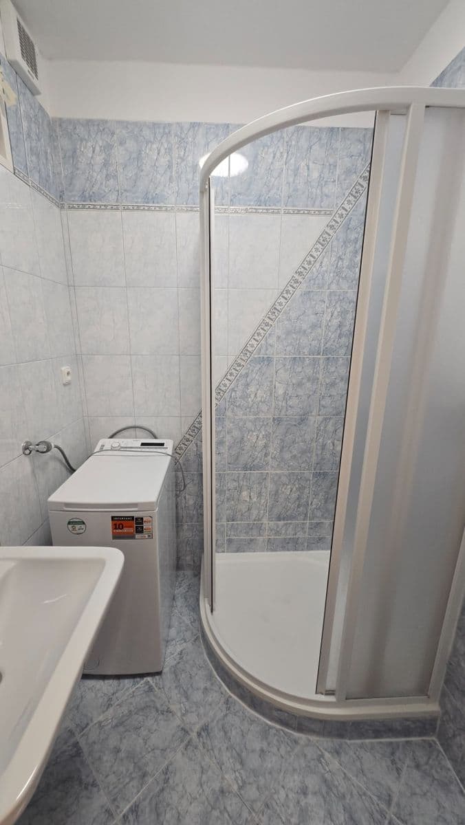 1 bedroom flat to rent, 42 m², Vrchlického, Prague, Prague 1 bedroom flat to rent, 42 m², Vrchlického, Prague, Prague