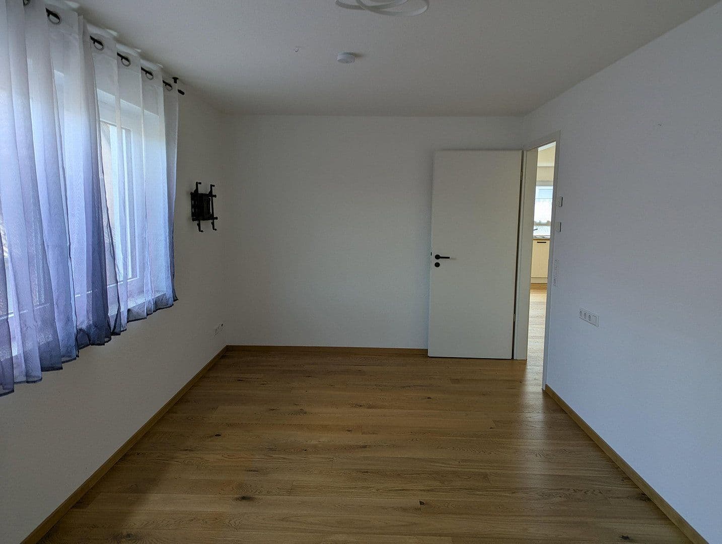4 bedroom flat to rent, 108 m², Heimsheim, Baden-Württemberg 4 bedroom flat to rent, 108 m², Heimsheim, Baden-Württemberg