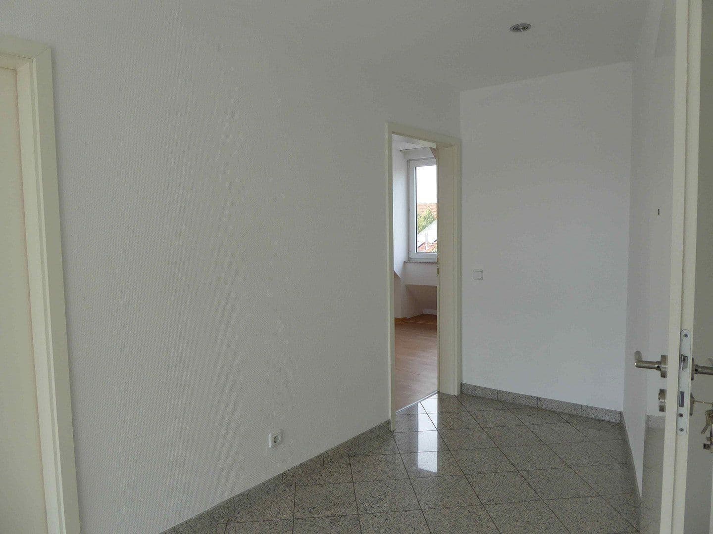 2 bedroom with open-plan kitchen flat for sale, 90 m², Groß-Umstadt, Hesse 2 bedroom with open-plan kitchen flat for sale, 90 m², Groß-Umstadt, Hesse