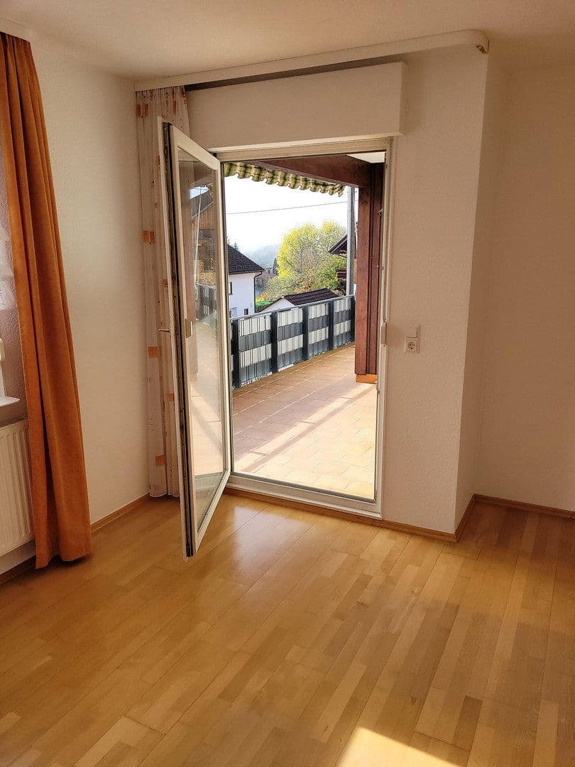 3 bedroom with open-plan kitchen flat to rent, 146 m², Laufenburg (Baden), Baden-Württemberg 3 bedroom with open-plan kitchen flat to rent, 146 m², Laufenburg (Baden), Baden-Württemberg