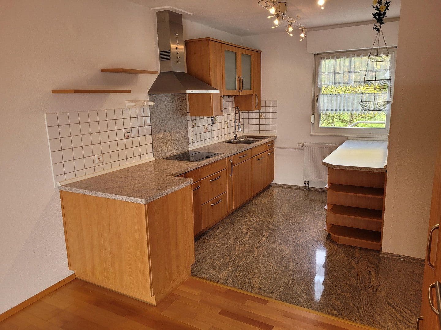 3 bedroom with open-plan kitchen flat to rent, 146 m², Laufenburg (Baden), Baden-Württemberg 3 bedroom with open-plan kitchen flat to rent, 146 m², Laufenburg (Baden), Baden-Württemberg