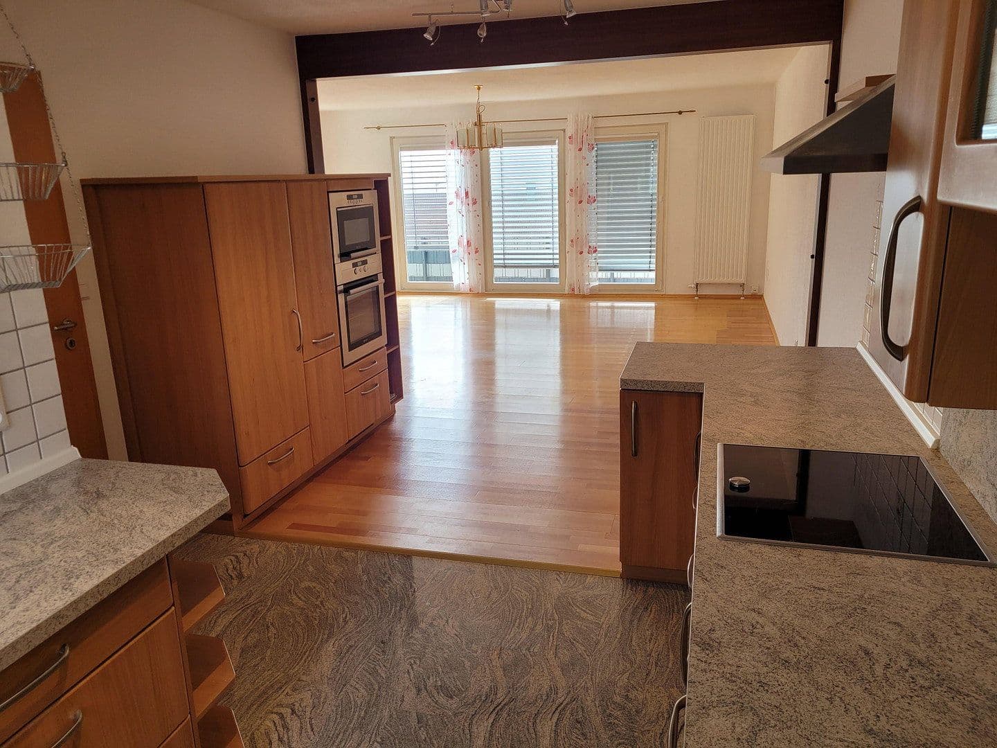 3 bedroom with open-plan kitchen flat to rent, 146 m², Laufenburg (Baden), Baden-Württemberg 3 bedroom with open-plan kitchen flat to rent, 146 m², Laufenburg (Baden), Baden-Württemberg
