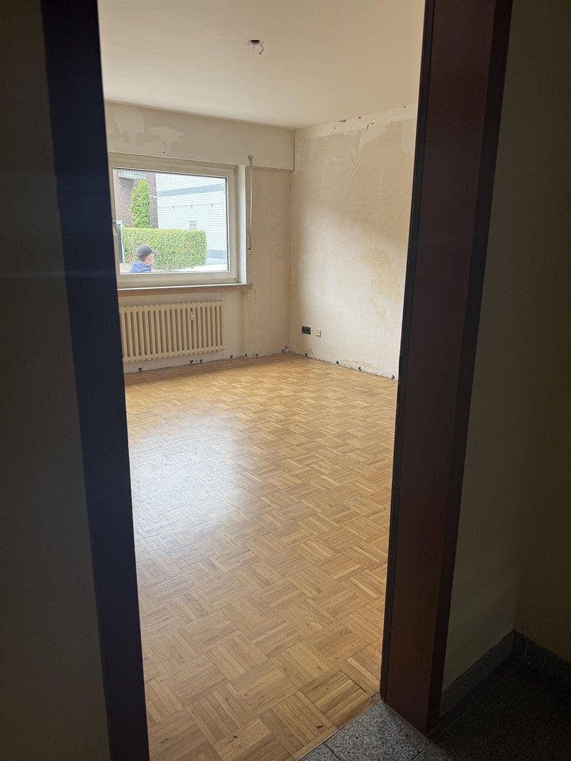 2 bedroom with open-plan kitchen flat to rent, 98 m², Oberhausen, North Rhine-Westphalia 2 bedroom with open-plan kitchen flat to rent, 98 m², Oberhausen, North Rhine-Westphalia
