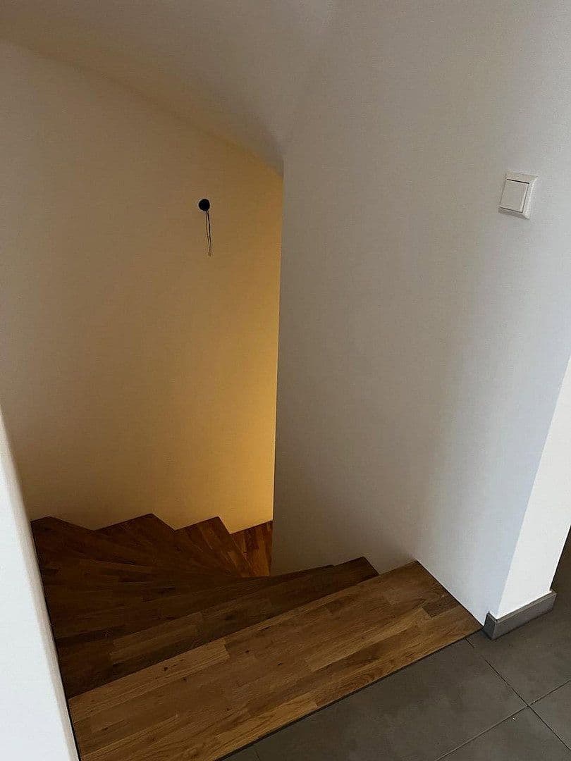 house to rent, 185 m², Wasserfallweg 21, Amstetten, Baden-Württemberg house to rent, 185 m², Wasserfallweg 21, Amstetten, Baden-Württemberg