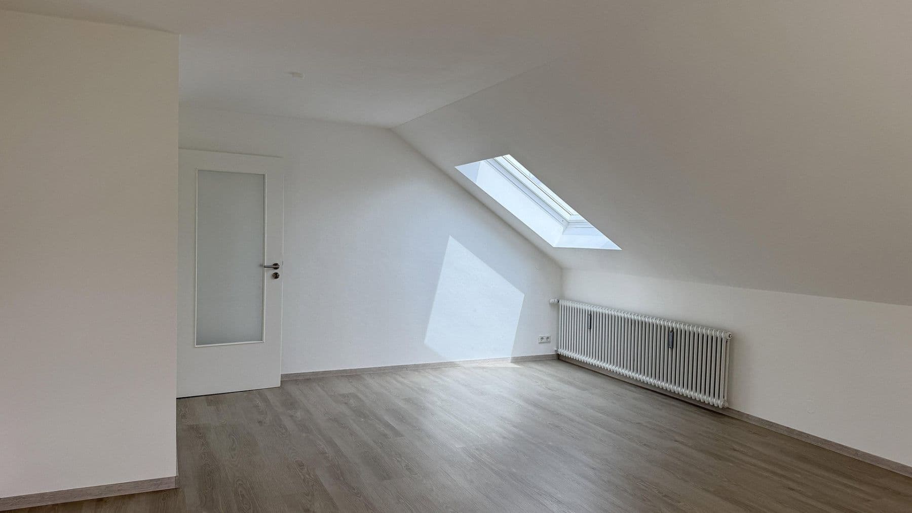 1 bedroom with open-plan kitchen flat to rent, 76 m², Gablingen, Bavaria 1 bedroom with open-plan kitchen flat to rent, 76 m², Gablingen, Bavaria