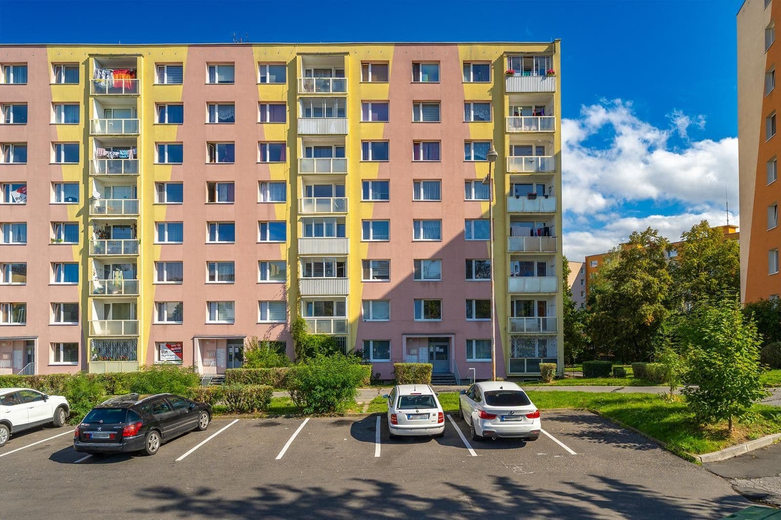 1 bedroom with open-plan kitchen flat to rent, 36 m², Písečná, Chomutov, Ústecký Region 1 bedroom with open-plan kitchen flat to rent, 36 m², Písečná, Chomutov, Ústecký Region