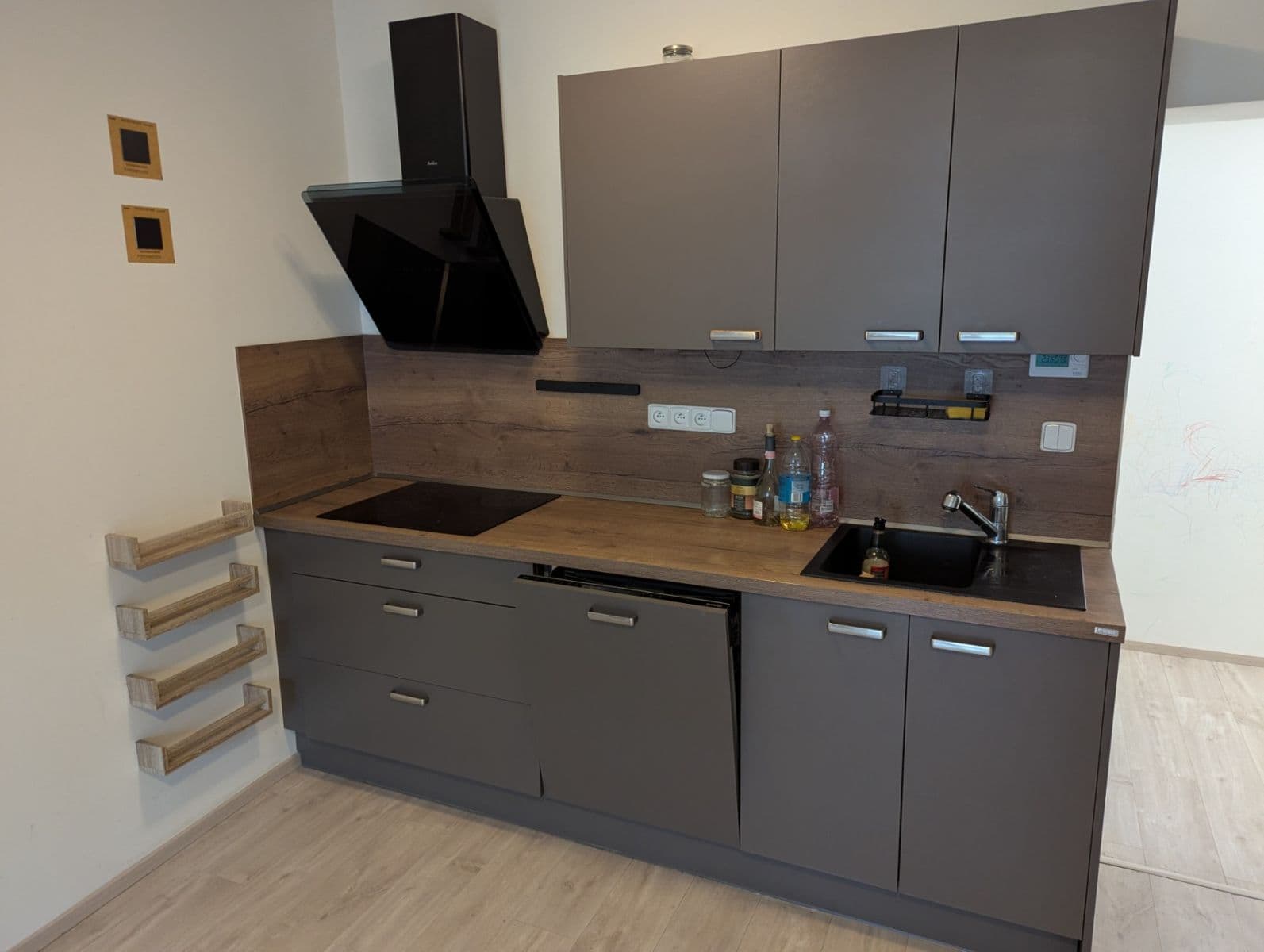 2 bedroom with open-plan kitchen flat to rent, 87 m², Pekařská, Brno, Jihomoravský Region 2 bedroom with open-plan kitchen flat to rent, 87 m², Pekařská, Brno, Jihomoravský Region
