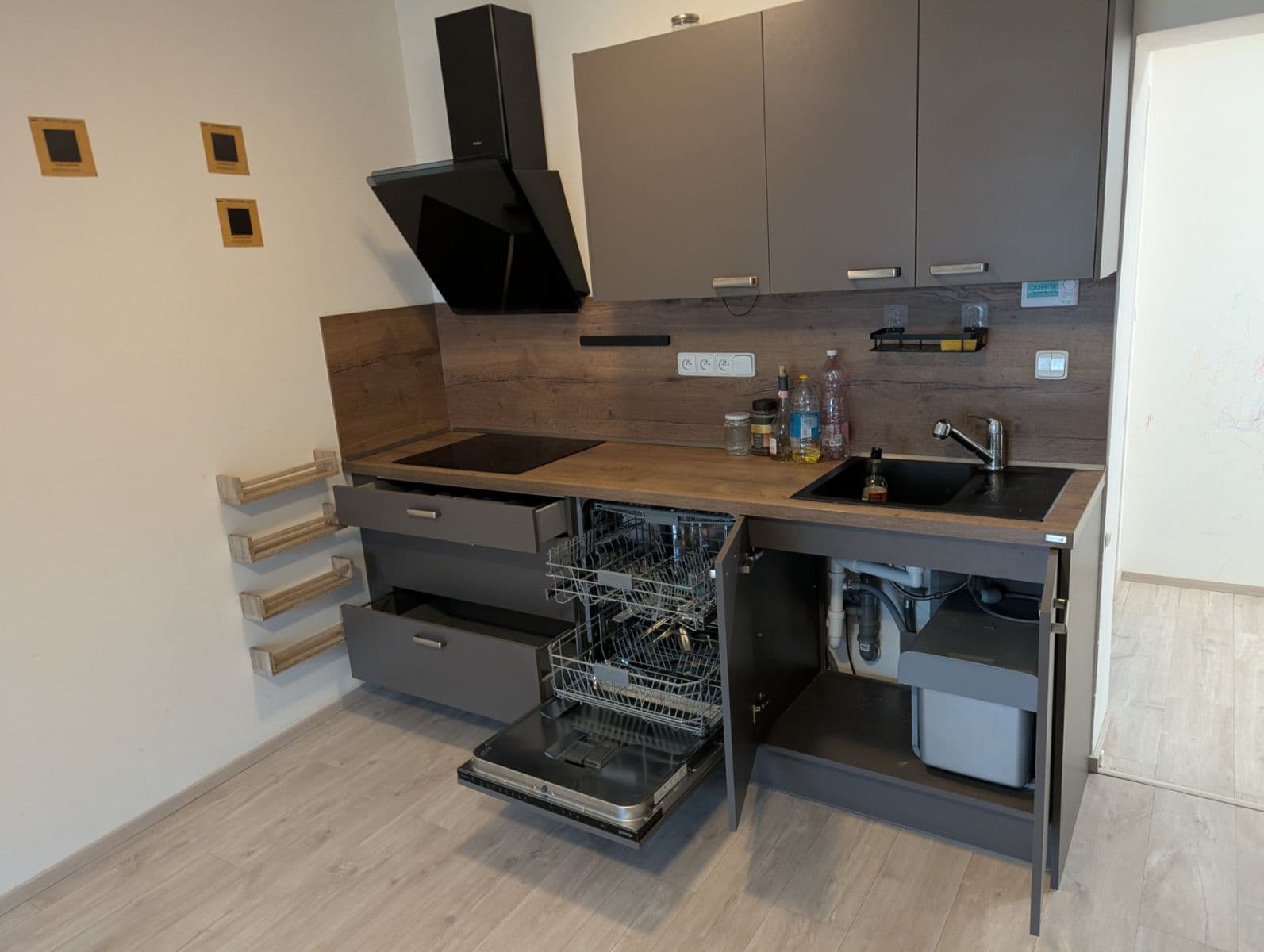 2 bedroom with open-plan kitchen flat to rent, 87 m², Pekařská, Brno, Jihomoravský Region 2 bedroom with open-plan kitchen flat to rent, 87 m², Pekařská, Brno, Jihomoravský Region