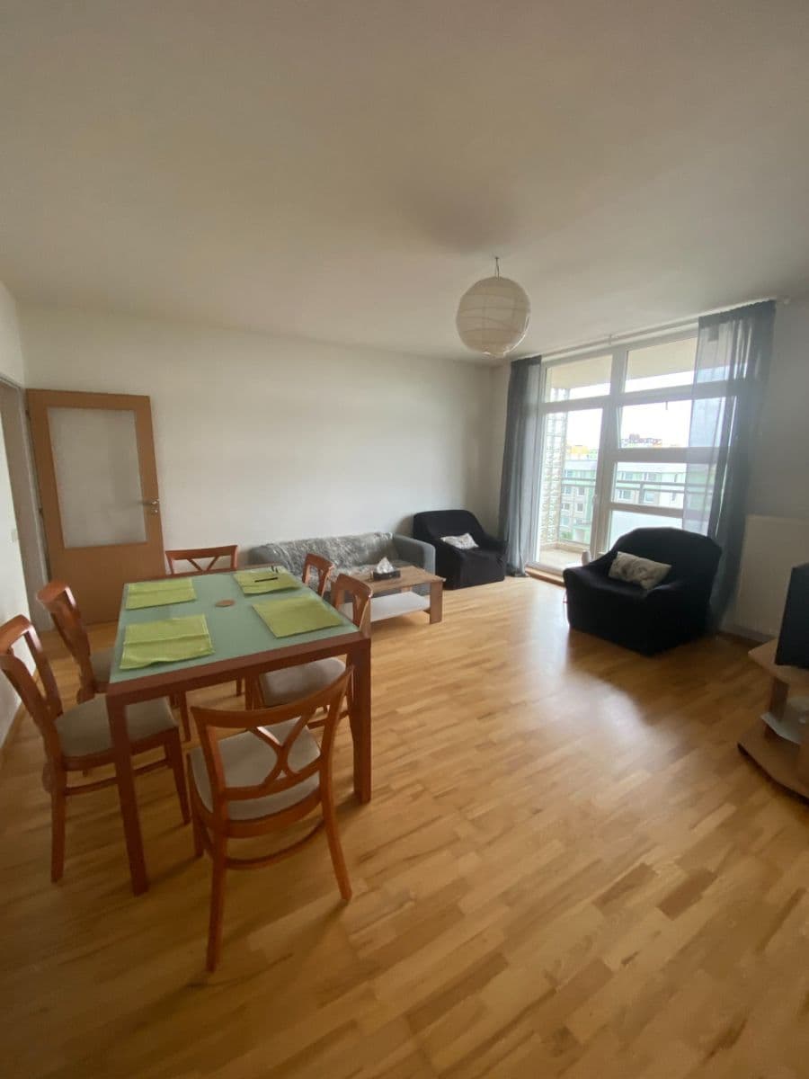 2 bedroom with open-plan kitchen flat to rent, 72 m², Vrbovecká, Plzeň, Plzeňský Region 2 bedroom with open-plan kitchen flat to rent, 72 m², Vrbovecká, Plzeň, Plzeňský Region
