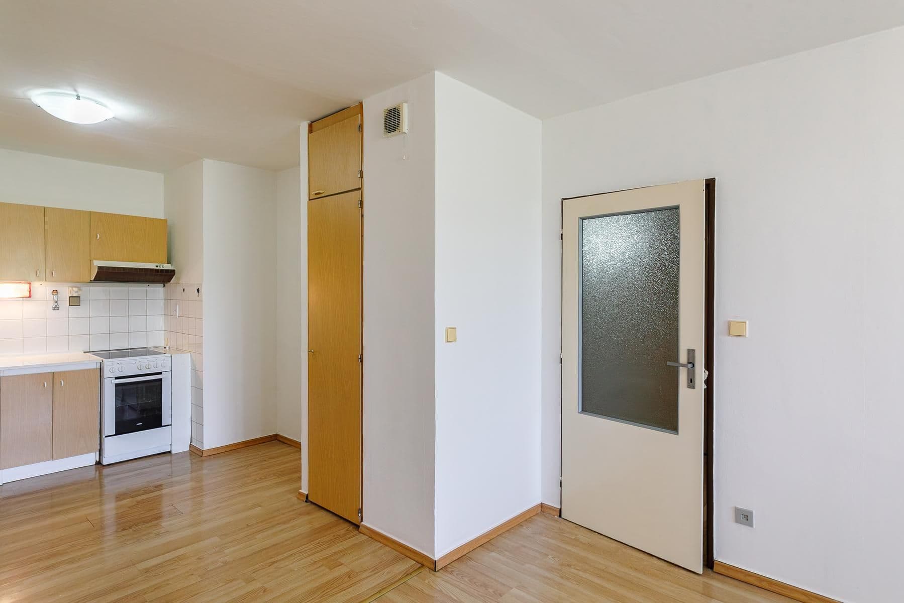 1 bedroom with open-plan kitchen flat for sale, 58 m², Proutěná, Prague, Prague 1 bedroom with open-plan kitchen flat for sale, 58 m², Proutěná, Prague, Prague