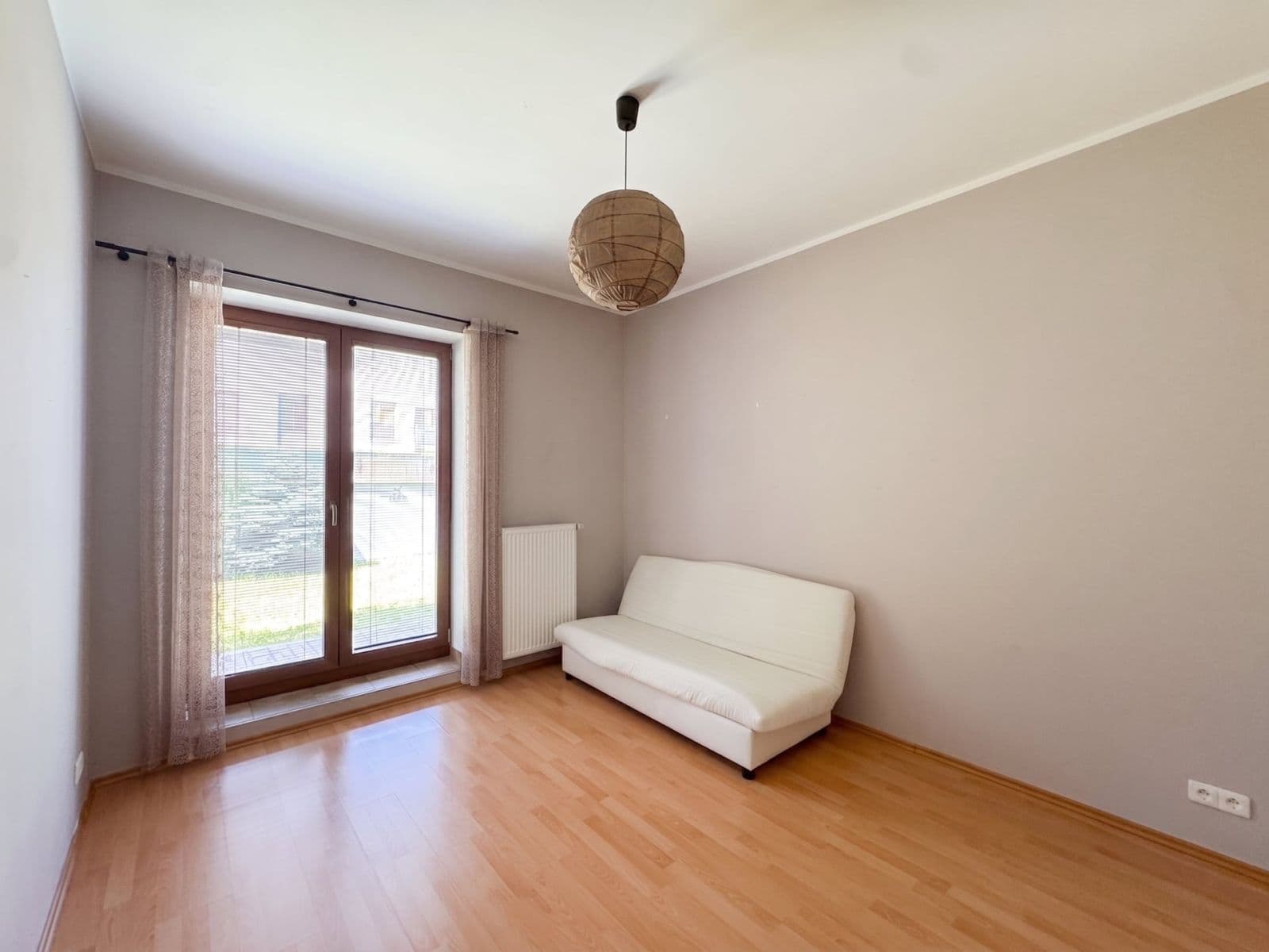 2 bedroom with open-plan kitchen flat to rent, 84 m², Lomená, Zbuzany, Středočeský Region 2 bedroom with open-plan kitchen flat to rent, 84 m², Lomená, Zbuzany, Středočeský Region