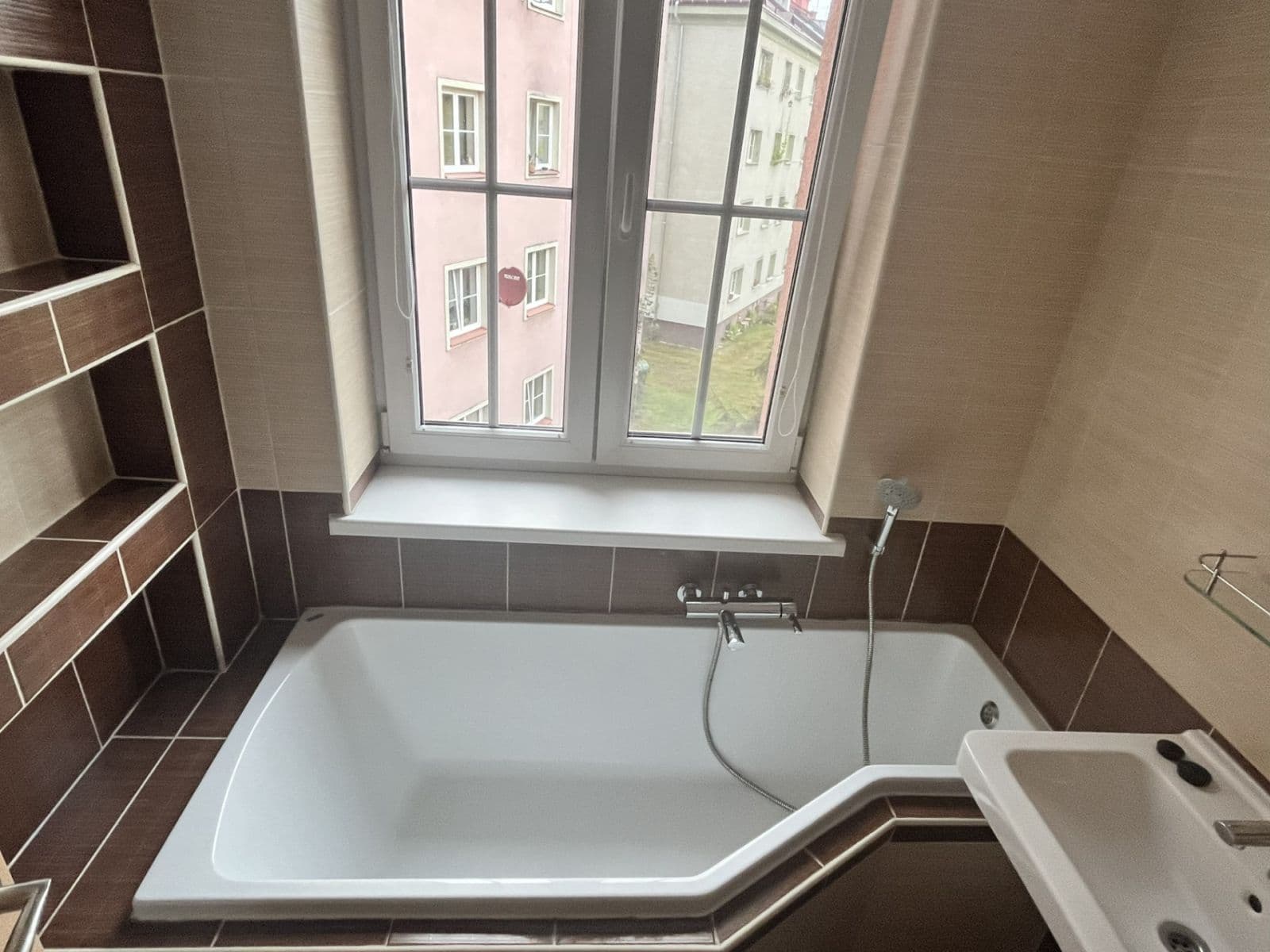 2 bedroom with open-plan kitchen flat to rent, 93 m², Bieblova, Ostrava, Moravskoslezský Region 2 bedroom with open-plan kitchen flat to rent, 93 m², Bieblova, Ostrava, Moravskoslezský Region