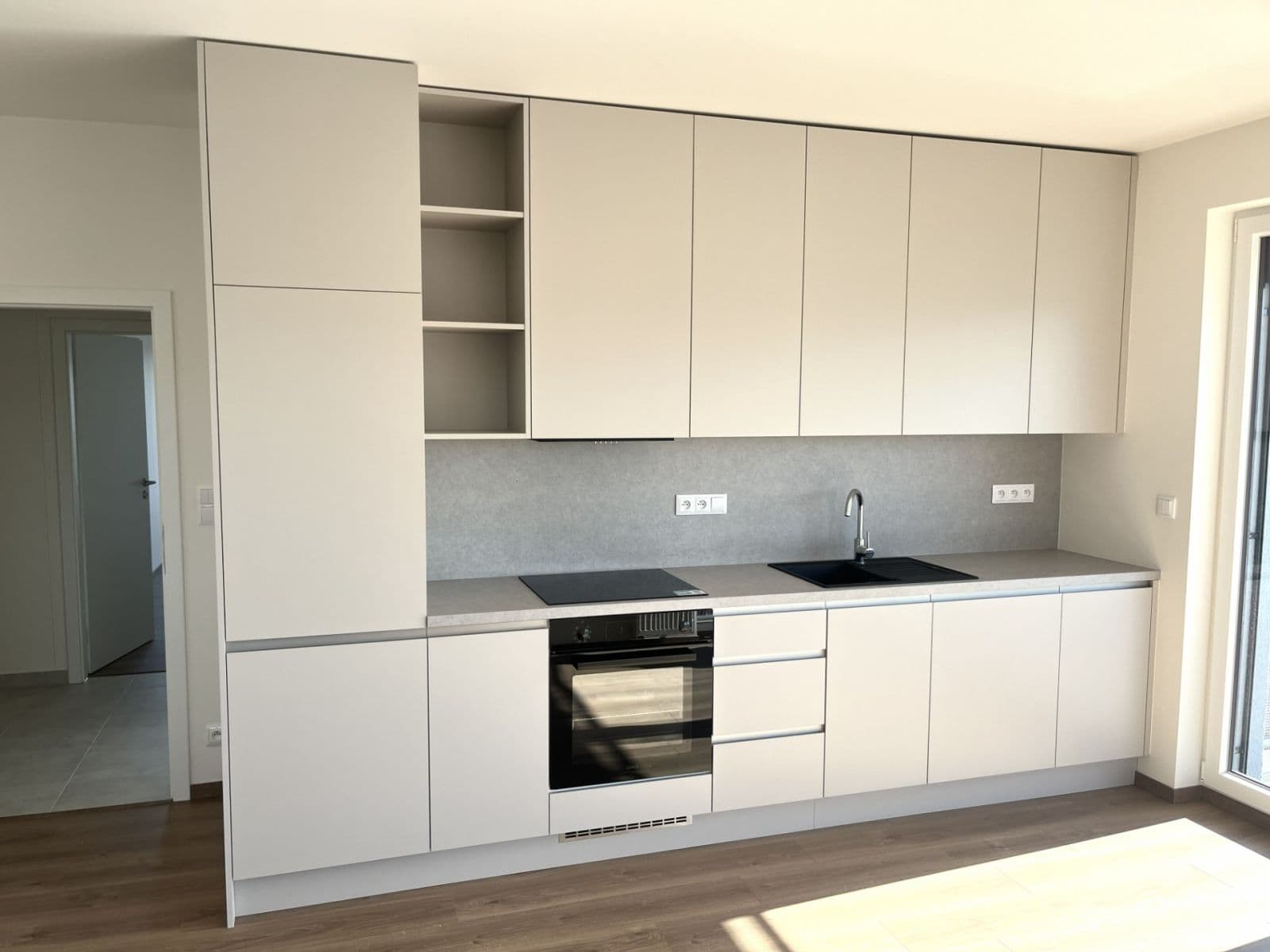 1 bedroom with open-plan kitchen flat to rent, 64 m², Gerstelova, Prague, Prague 1 bedroom with open-plan kitchen flat to rent, 64 m², Gerstelova, Prague, Prague