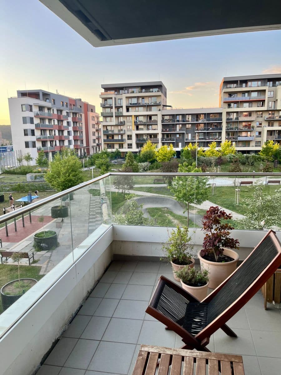 1 bedroom with open-plan kitchen flat to rent, 60 m², Zlochova, Prague, Prague 1 bedroom with open-plan kitchen flat to rent, 60 m², Zlochova, Prague, Prague