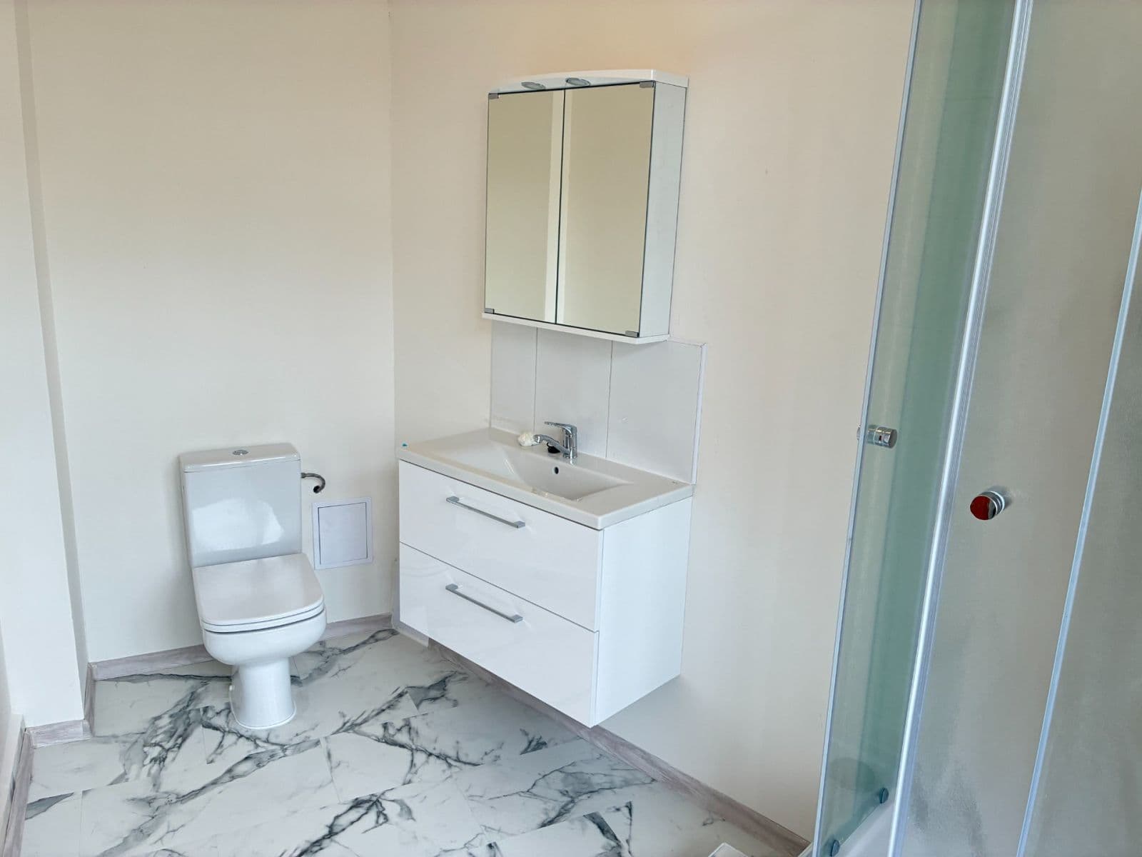 Studio flat to rent, 27 m², T. G. Masaryka, Karlovy Vary, Karlovarský Region Studio flat to rent, 27 m², T. G. Masaryka, Karlovy Vary, Karlovarský Region