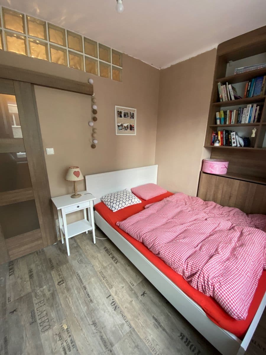 1 bedroom with open-plan kitchen flat to rent, 32 m², Sídliště, Brandýs nad Labem-Stará Boleslav, Středočeský Region 1 bedroom with open-plan kitchen flat to rent, 32 m², Sídliště, Brandýs nad Labem-Stará Boleslav, Středočeský Region
