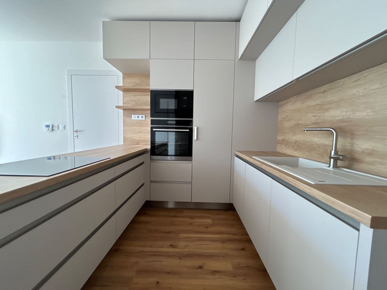 3 bedroom with open-plan kitchen flat to rent, 115 m², Šlapanice, Jihomoravský Region 3 bedroom with open-plan kitchen flat to rent, 115 m², Šlapanice, Jihomoravský Region