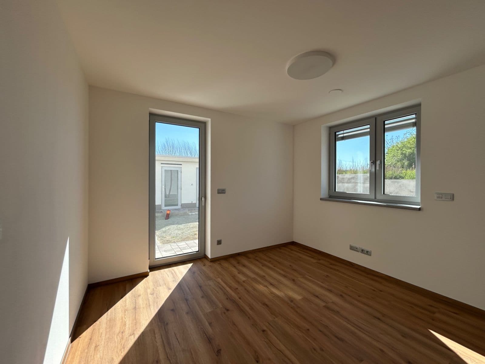 3 bedroom with open-plan kitchen flat to rent, 115 m², Šlapanice, Jihomoravský Region 3 bedroom with open-plan kitchen flat to rent, 115 m², Šlapanice, Jihomoravský Region