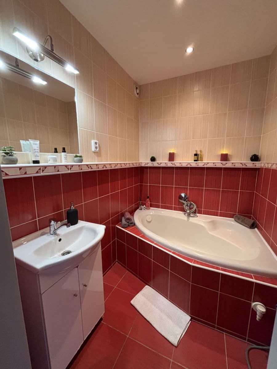 2 bedroom flat to rent, 53 m², Rozmarýnová, Most, Ústecký Region 2 bedroom flat to rent, 53 m², Rozmarýnová, Most, Ústecký Region