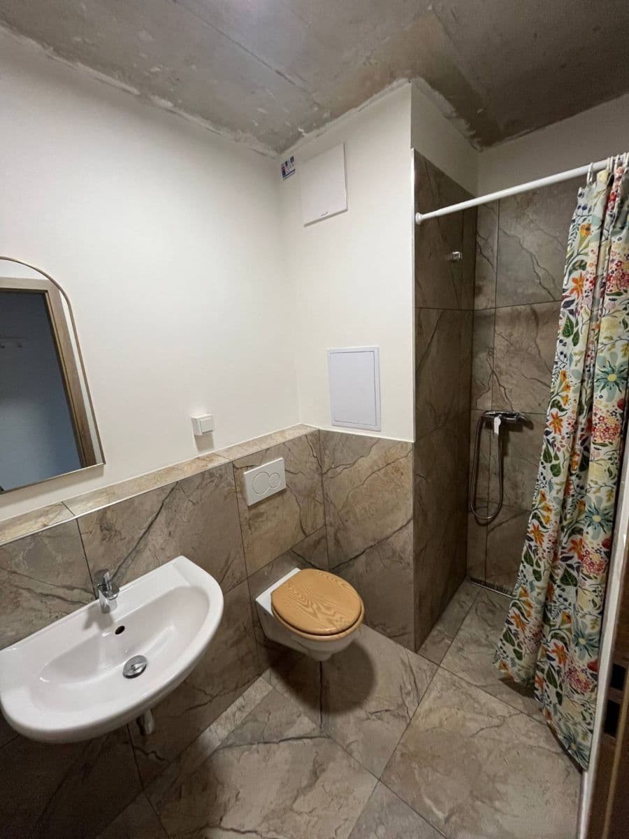 Studio flat to rent, 25 m², Pražská, Prague, Prague Studio flat to rent, 25 m², Pražská, Prague, Prague