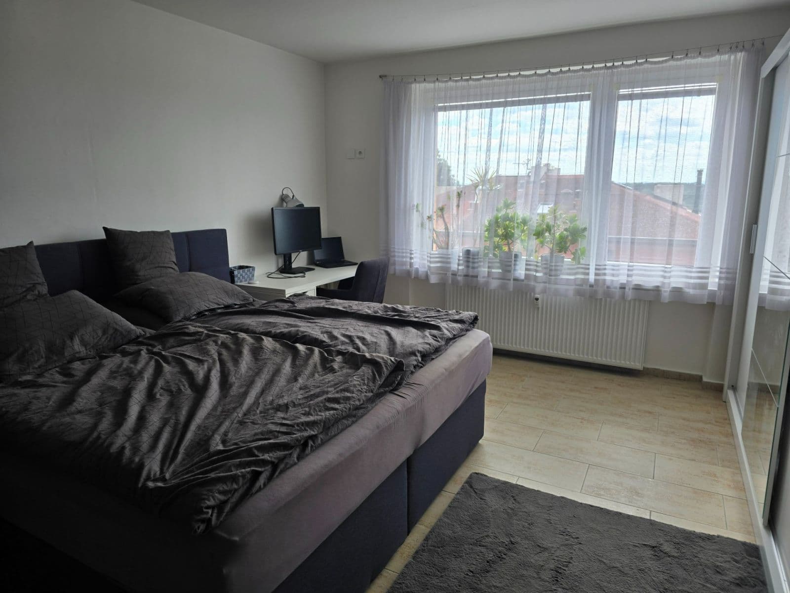 2 bedroom with open-plan kitchen flat to rent, 72 m², Bolívarova, Prague, Prague 2 bedroom with open-plan kitchen flat to rent, 72 m², Bolívarova, Prague, Prague