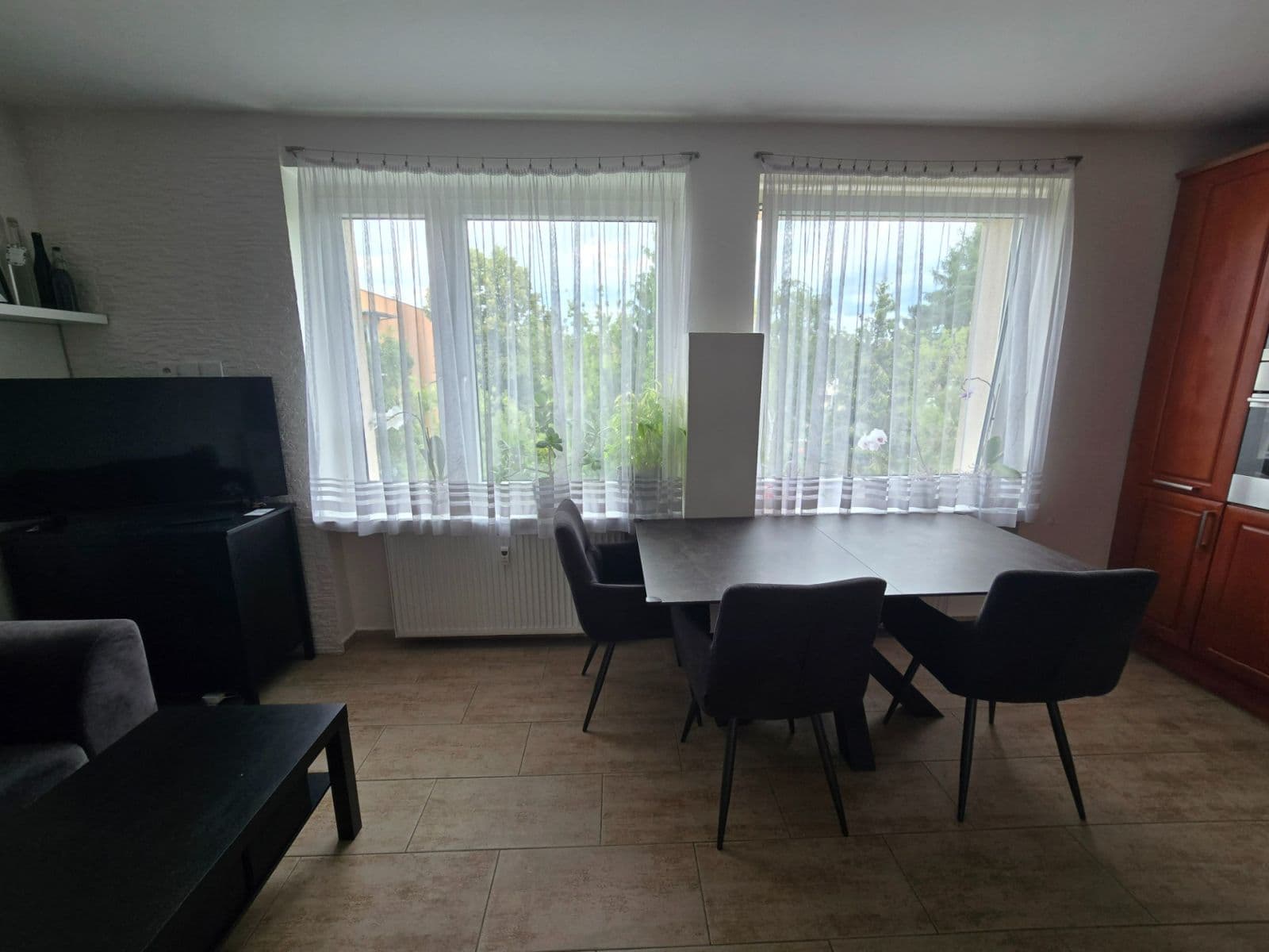 2 bedroom with open-plan kitchen flat to rent, 72 m², Bolívarova, Prague, Prague 2 bedroom with open-plan kitchen flat to rent, 72 m², Bolívarova, Prague, Prague