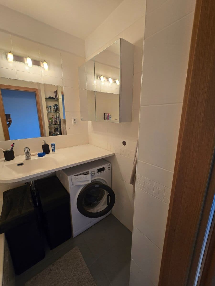 2 bedroom with open-plan kitchen flat to rent, 72 m², Bolívarova, Prague, Prague 2 bedroom with open-plan kitchen flat to rent, 72 m², Bolívarova, Prague, Prague