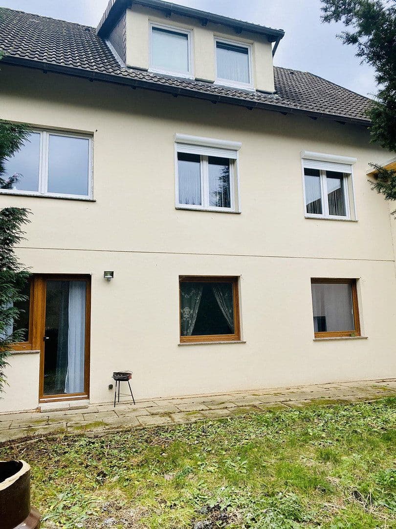 house for sale, 240 m², Hessisch Oldendorf, Lower Saxony house for sale, 240 m², Hessisch Oldendorf, Lower Saxony
