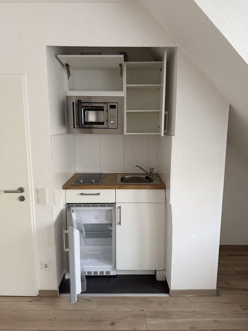 Studio flat to rent, 31 m², Bruchstraße 30, Krefeld, North Rhine-Westphalia Studio flat to rent, 31 m², Bruchstraße 30, Krefeld, North Rhine-Westphalia