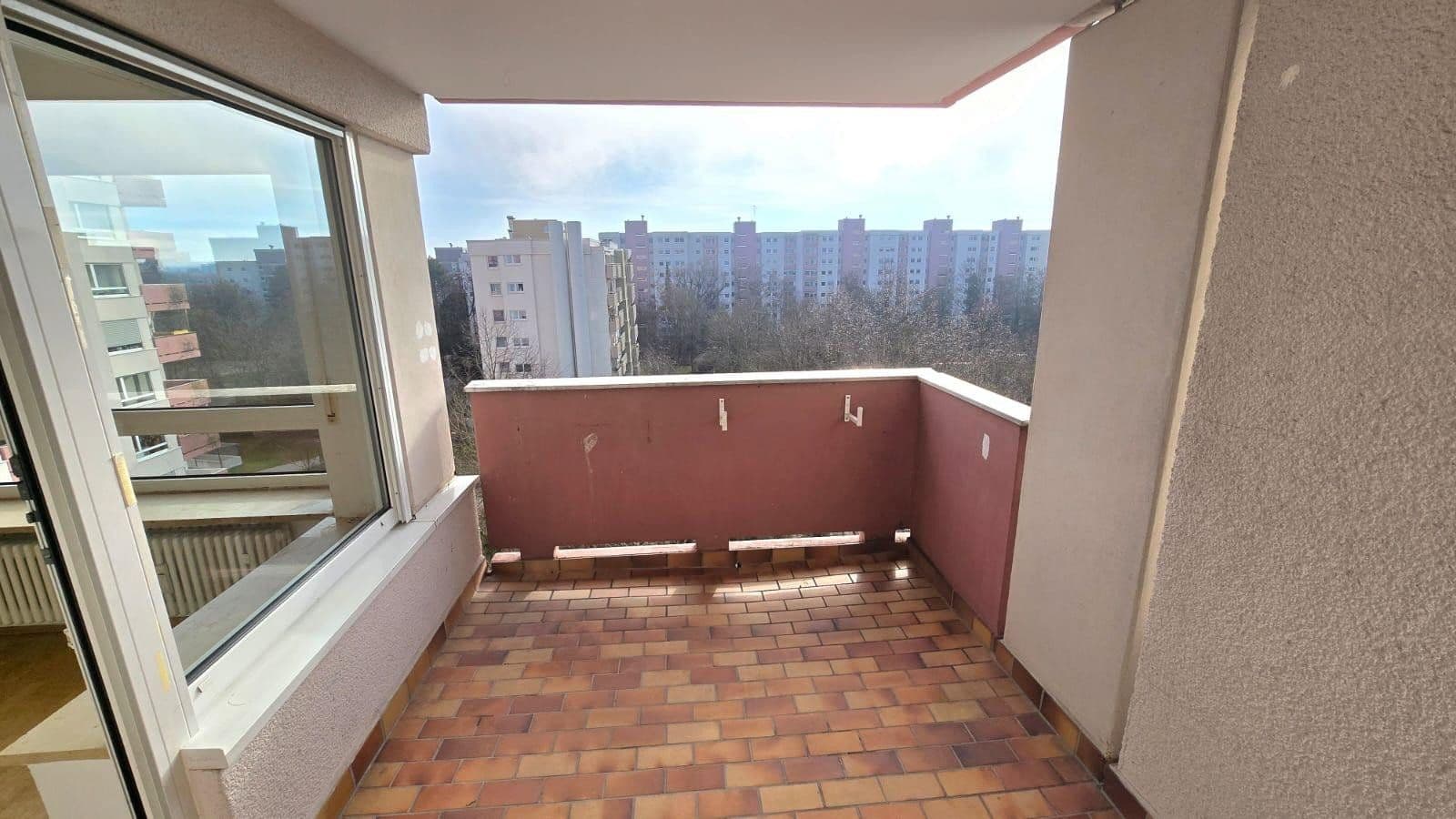 4 bedroom flat for sale, 99 m², Germering, Bavaria 4 bedroom flat for sale, 99 m², Germering, Bavaria