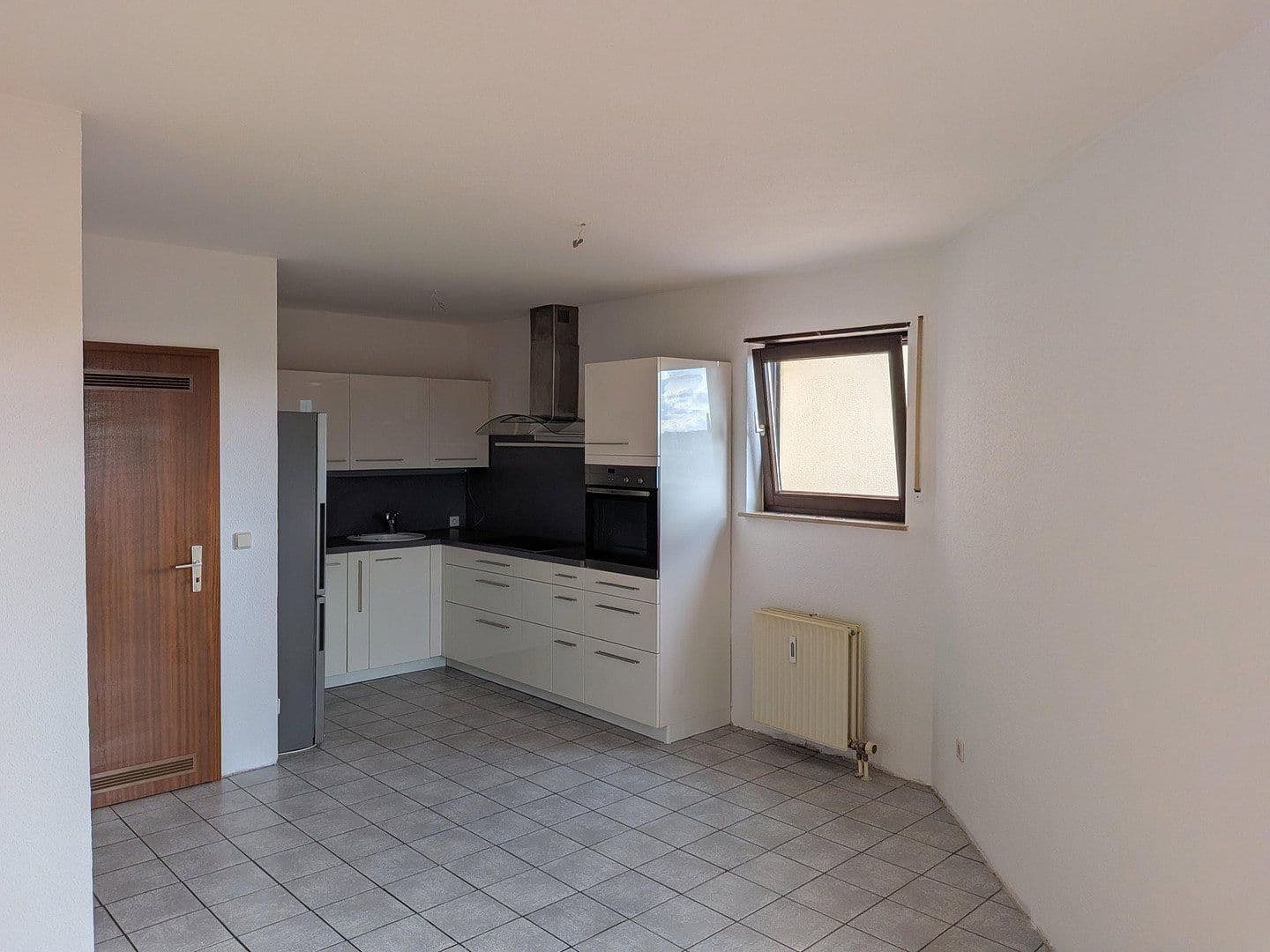 4 bedroom flat to rent, 127 m², Tübinger Straße 43, Tamm, Baden-Württemberg 4 bedroom flat to rent, 127 m², Tübinger Straße 43, Tamm, Baden-Württemberg