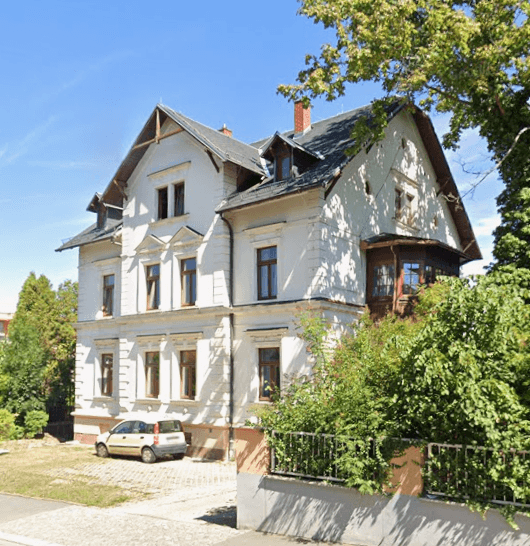 4 bedroom with open-plan kitchen flat to rent, 140 m², Wettiner Str. 15, Glauchau, Saxony 4 bedroom with open-plan kitchen flat to rent, 140 m², Wettiner Str. 15, Glauchau, Saxony