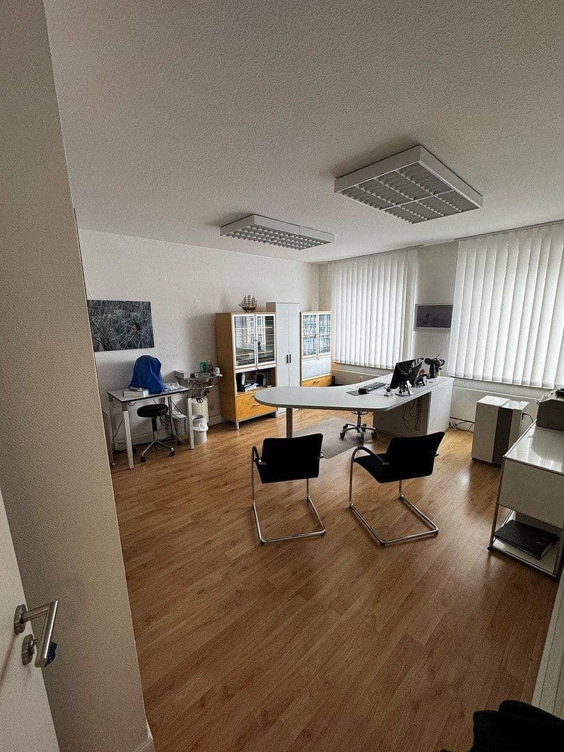 office to rent, 158 m², Dobbenweg 6, Östliche Vorstadt - Steintor, Bremen office to rent, 158 m², Dobbenweg 6, Östliche Vorstadt - Steintor, Bremen