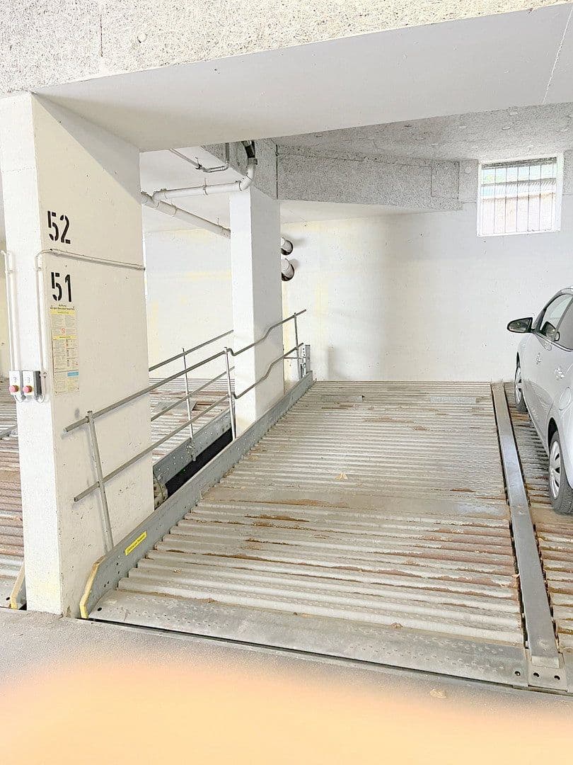 garage to rent, 0 m², Waldseestraße 2, Baden-Baden, Baden-Württemberg garage to rent, 0 m², Waldseestraße 2, Baden-Baden, Baden-Württemberg