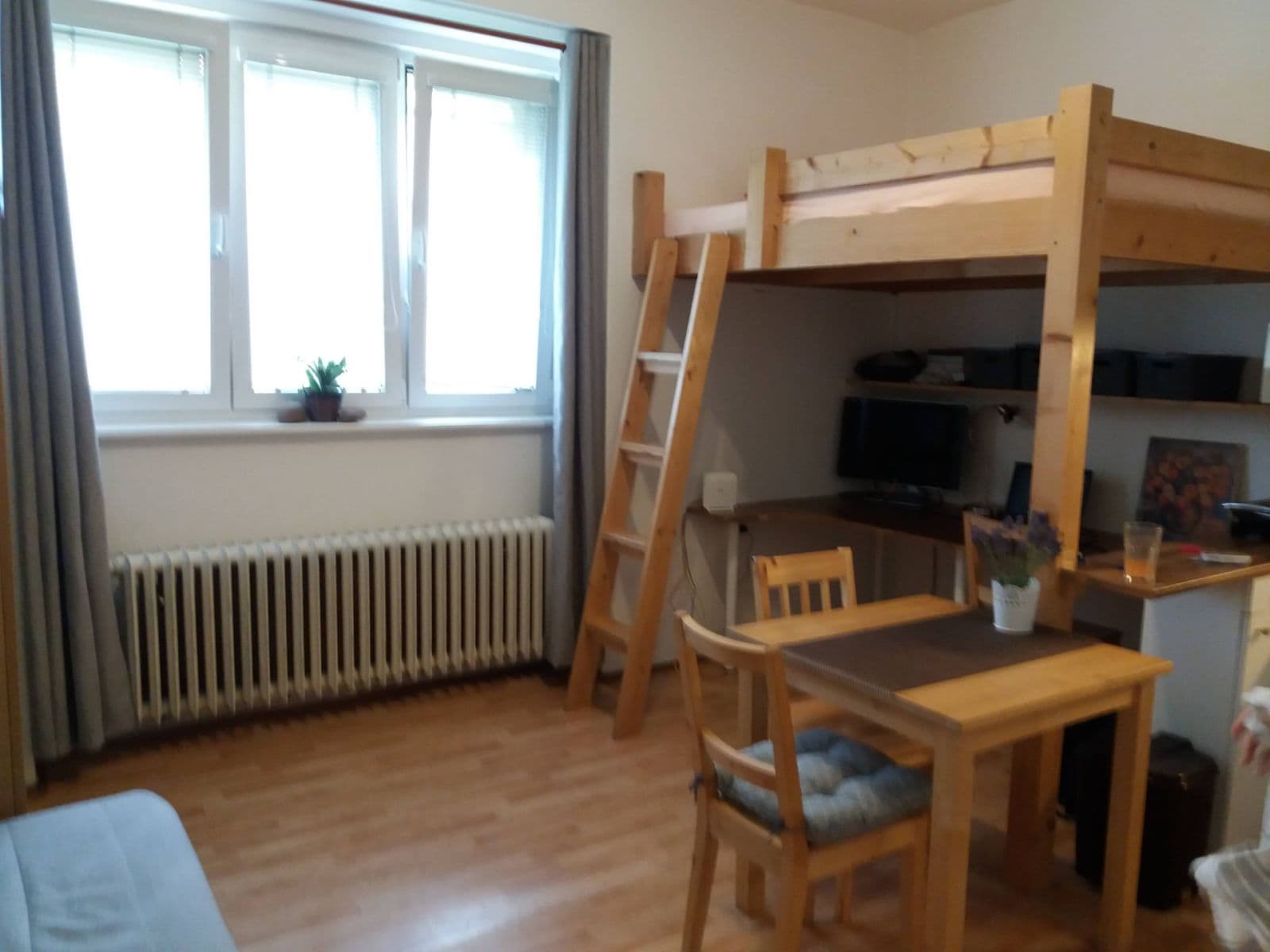 Studio flat to rent, 30 m², Nad Kajetánkou, Prague, Prague Studio flat to rent, 30 m², Nad Kajetánkou, Prague, Prague