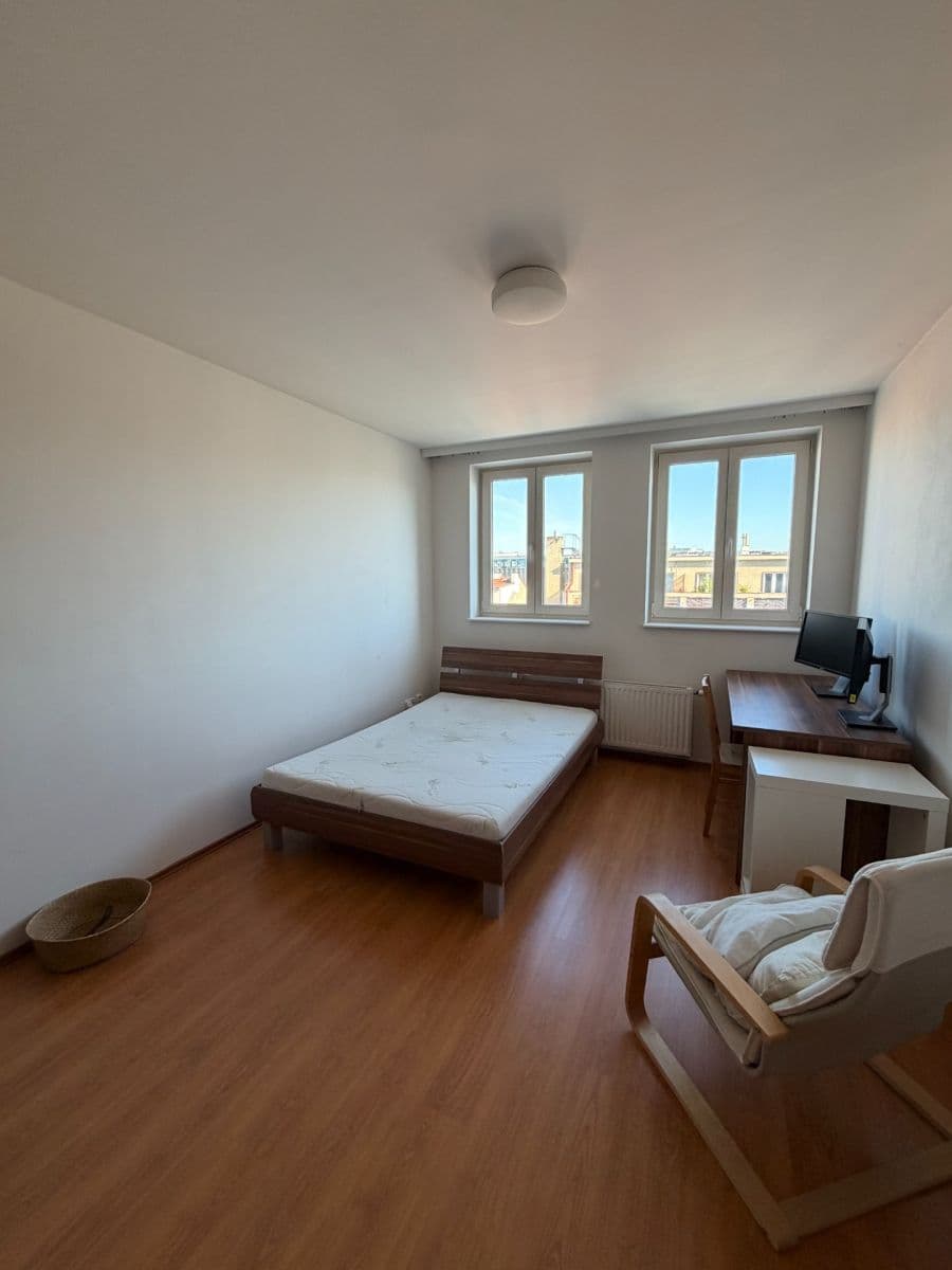 4 bedroom with open-plan kitchen flat to rent, 182 m², Sokolovská, Prague, Prague 4 bedroom with open-plan kitchen flat to rent, 182 m², Sokolovská, Prague, Prague