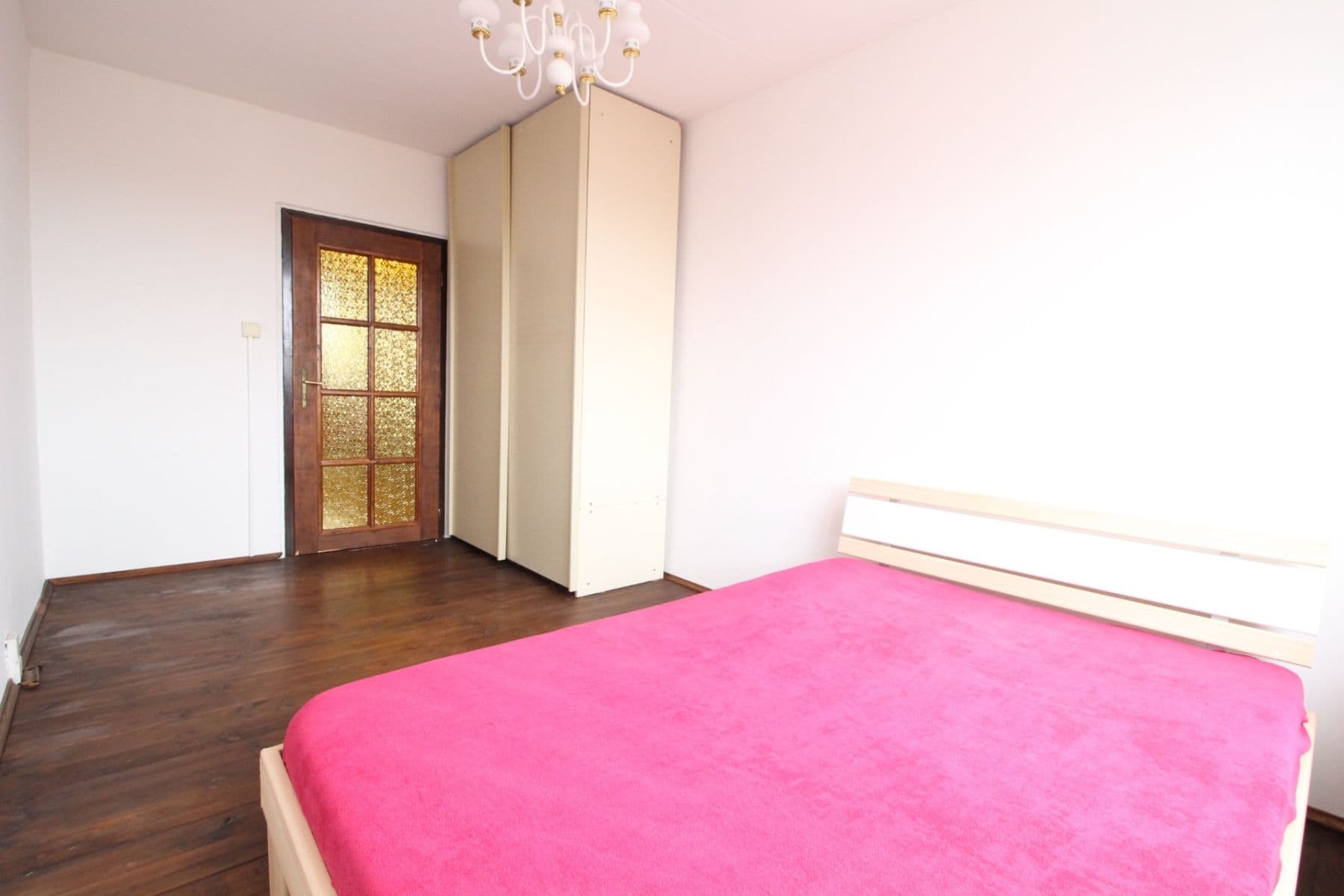3 bedroom flat to rent, 81 m², Bellušova, Prague, Prague 3 bedroom flat to rent, 81 m², Bellušova, Prague, Prague
