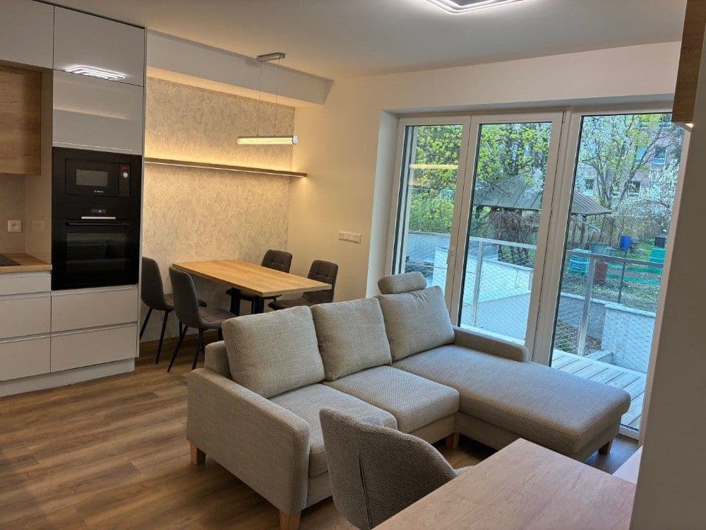 1 bedroom with open-plan kitchen flat to rent, 56 m², Rostislavovo náměstí, Brno, Jihomoravský Region 1 bedroom with open-plan kitchen flat to rent, 56 m², Rostislavovo náměstí, Brno, Jihomoravský Region
