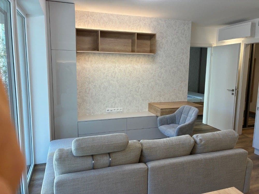 1 bedroom with open-plan kitchen flat to rent, 56 m², Rostislavovo náměstí, Brno, Jihomoravský Region 1 bedroom with open-plan kitchen flat to rent, 56 m², Rostislavovo náměstí, Brno, Jihomoravský Region
