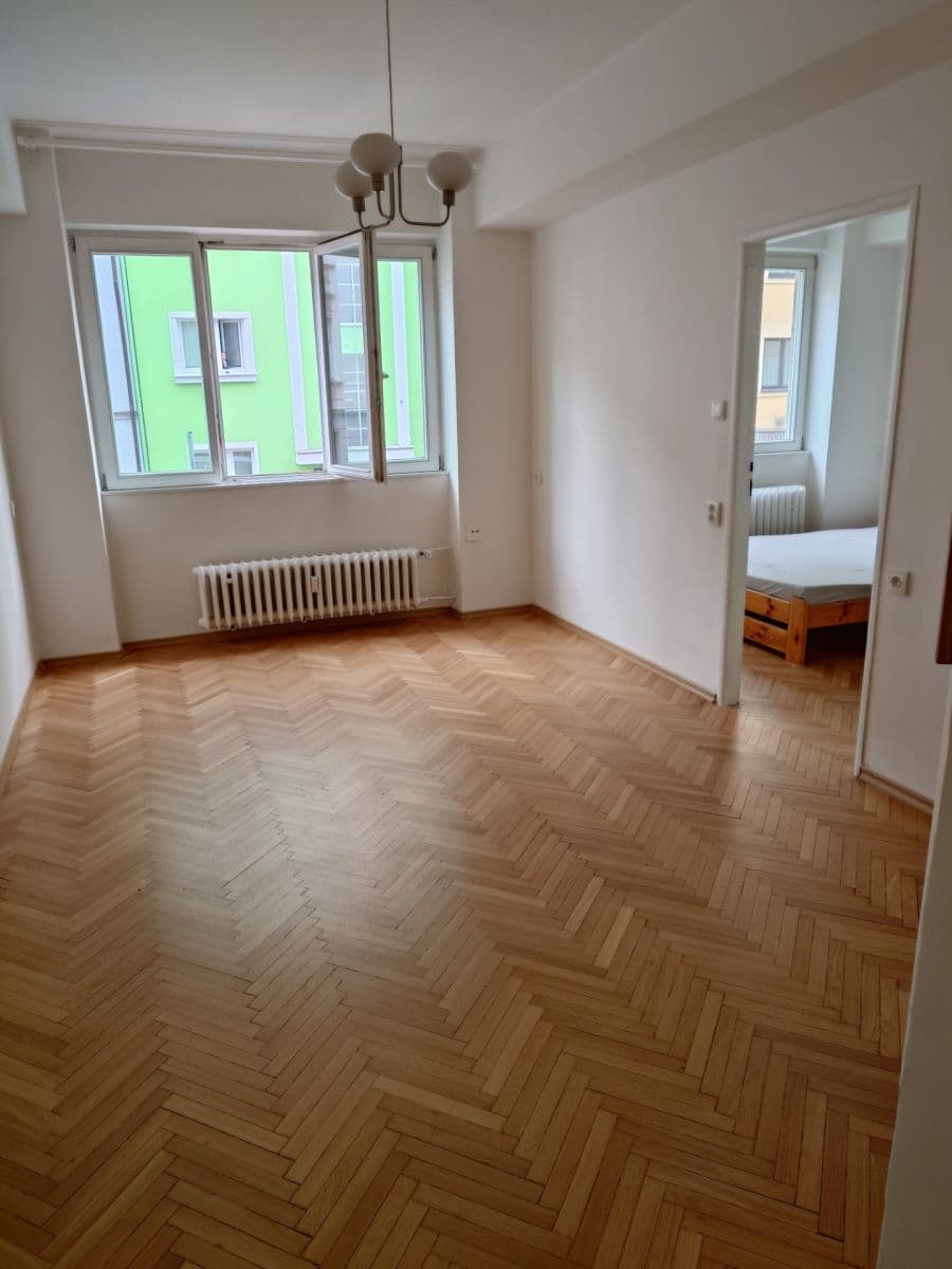2 bedroom flat to rent, 52 m², Marie Cibulkové, Prague, Prague 2 bedroom flat to rent, 52 m², Marie Cibulkové, Prague, Prague