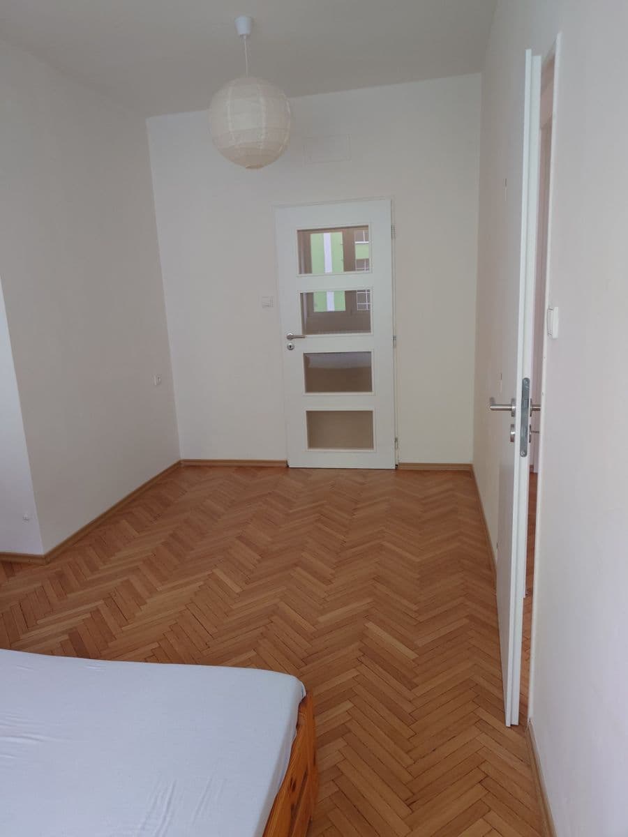 2 bedroom flat to rent, 52 m², Marie Cibulkové, Prague, Prague 2 bedroom flat to rent, 52 m², Marie Cibulkové, Prague, Prague