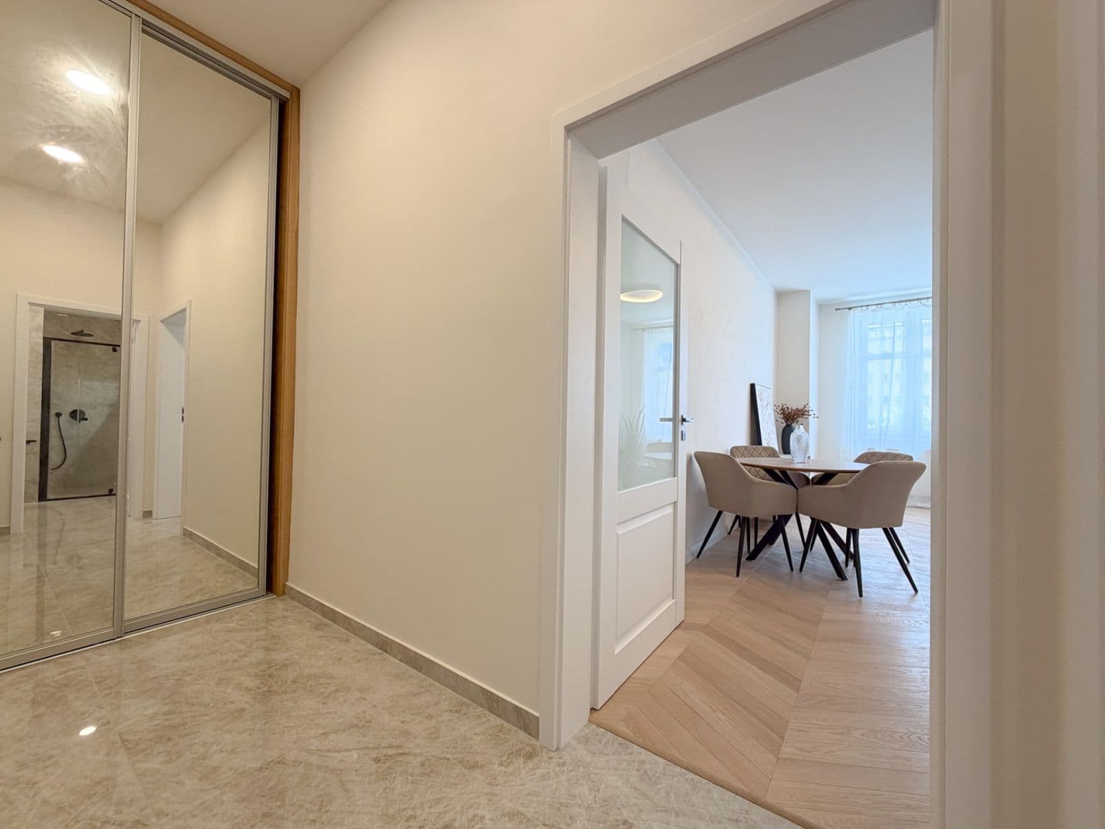 1 bedroom with open-plan kitchen flat for sale, 54 m², Jeseniova, Prague, Prague 1 bedroom with open-plan kitchen flat for sale, 54 m², Jeseniova, Prague, Prague