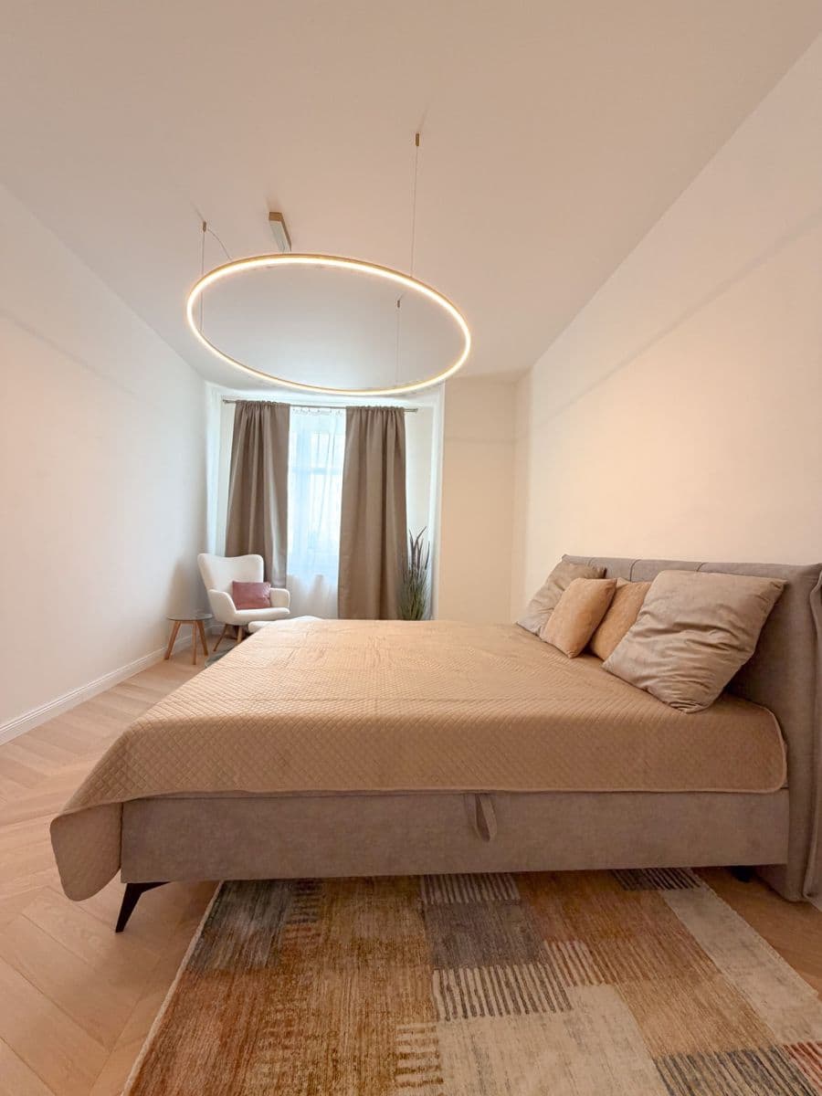 1 bedroom with open-plan kitchen flat for sale, 54 m², Jeseniova, Prague, Prague 1 bedroom with open-plan kitchen flat for sale, 54 m², Jeseniova, Prague, Prague