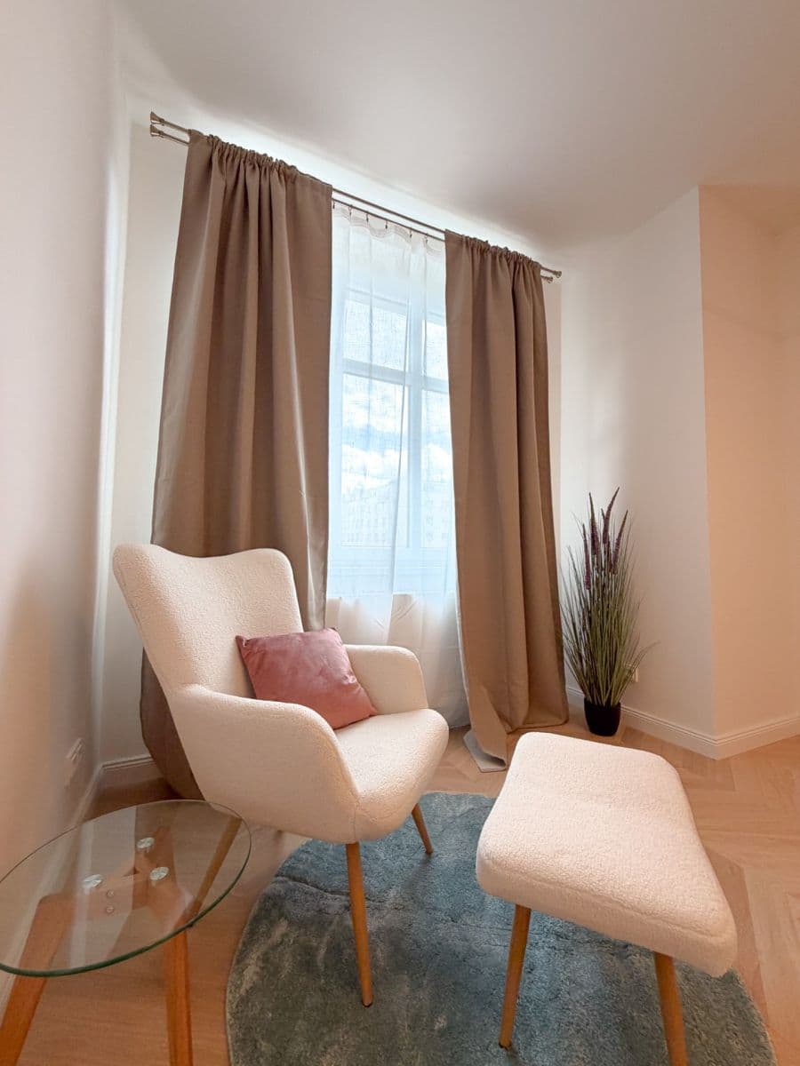 1 bedroom with open-plan kitchen flat for sale, 54 m², Jeseniova, Prague, Prague 1 bedroom with open-plan kitchen flat for sale, 54 m², Jeseniova, Prague, Prague
