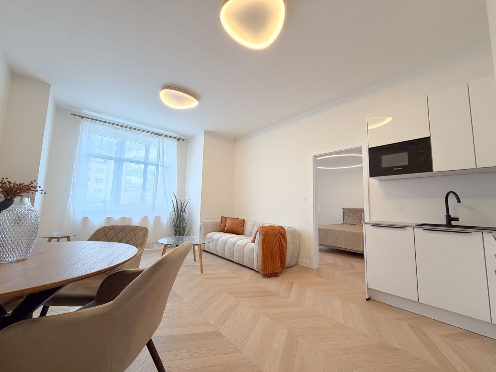 1 bedroom with open-plan kitchen flat for sale, 54 m², Jeseniova, Prague, Prague 1 bedroom with open-plan kitchen flat for sale, 54 m², Jeseniova, Prague, Prague