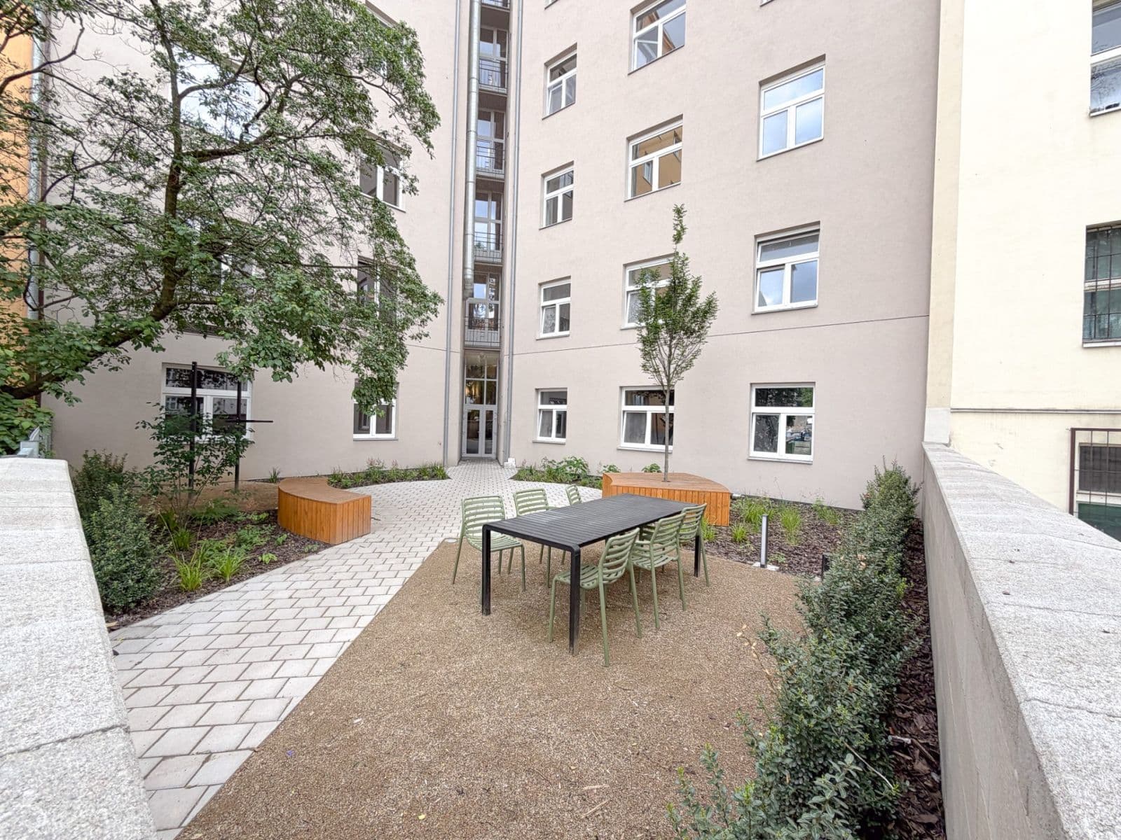1 bedroom with open-plan kitchen flat for sale, 54 m², Jeseniova, Prague, Prague 1 bedroom with open-plan kitchen flat for sale, 54 m², Jeseniova, Prague, Prague