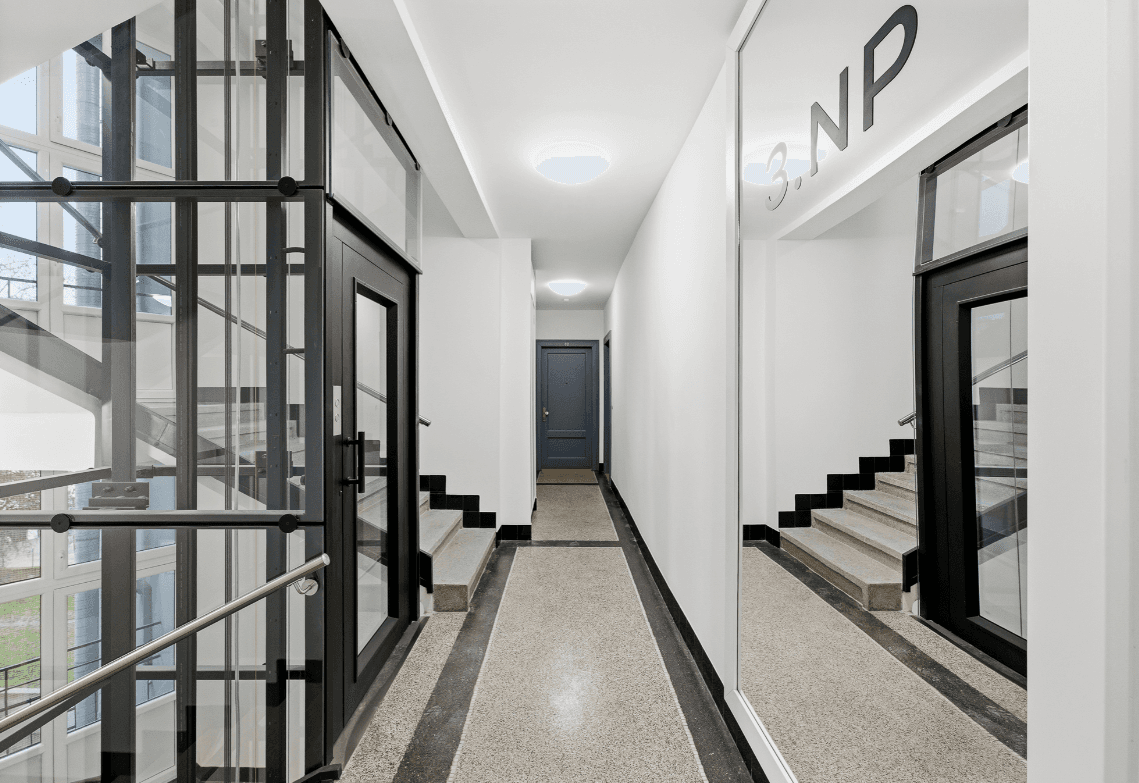 1 bedroom with open-plan kitchen flat for sale, 54 m², Jeseniova, Prague, Prague 1 bedroom with open-plan kitchen flat for sale, 54 m², Jeseniova, Prague, Prague