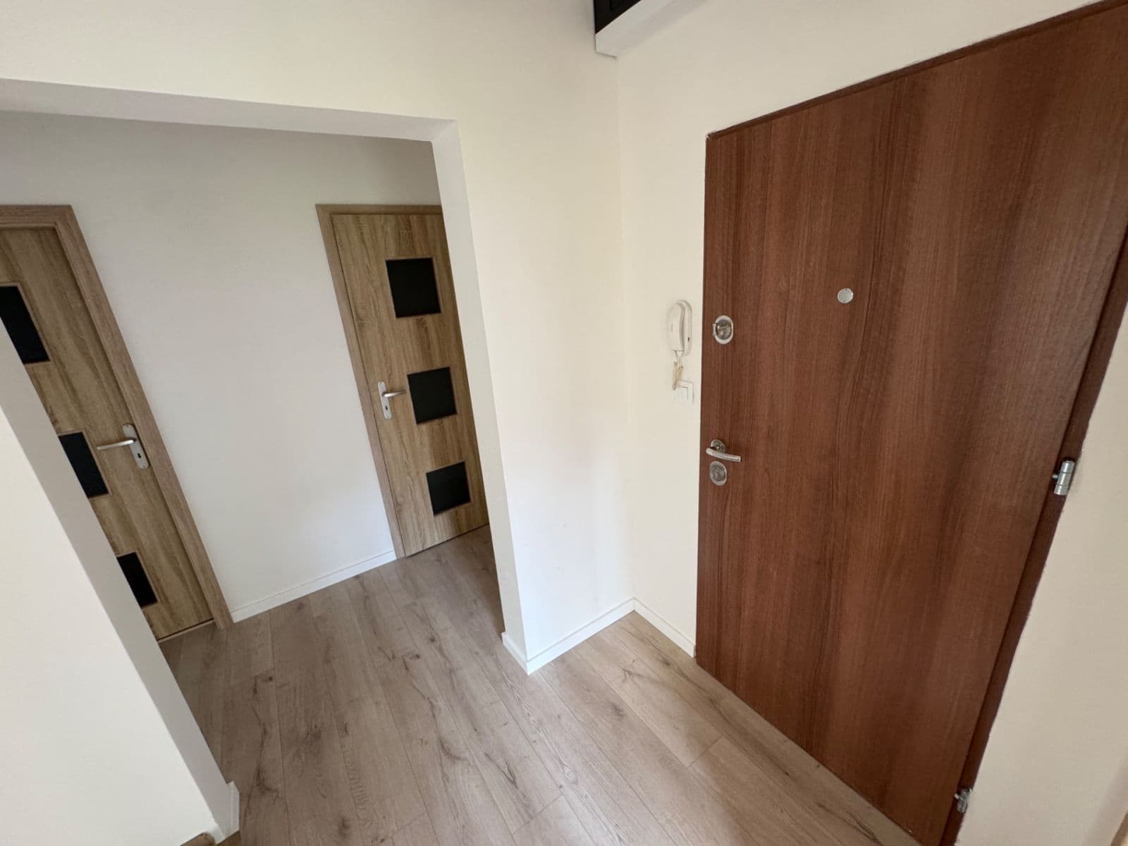 3 bedroom flat to rent, 67 m², Kurkova, Prague, Prague 3 bedroom flat to rent, 67 m², Kurkova, Prague, Prague